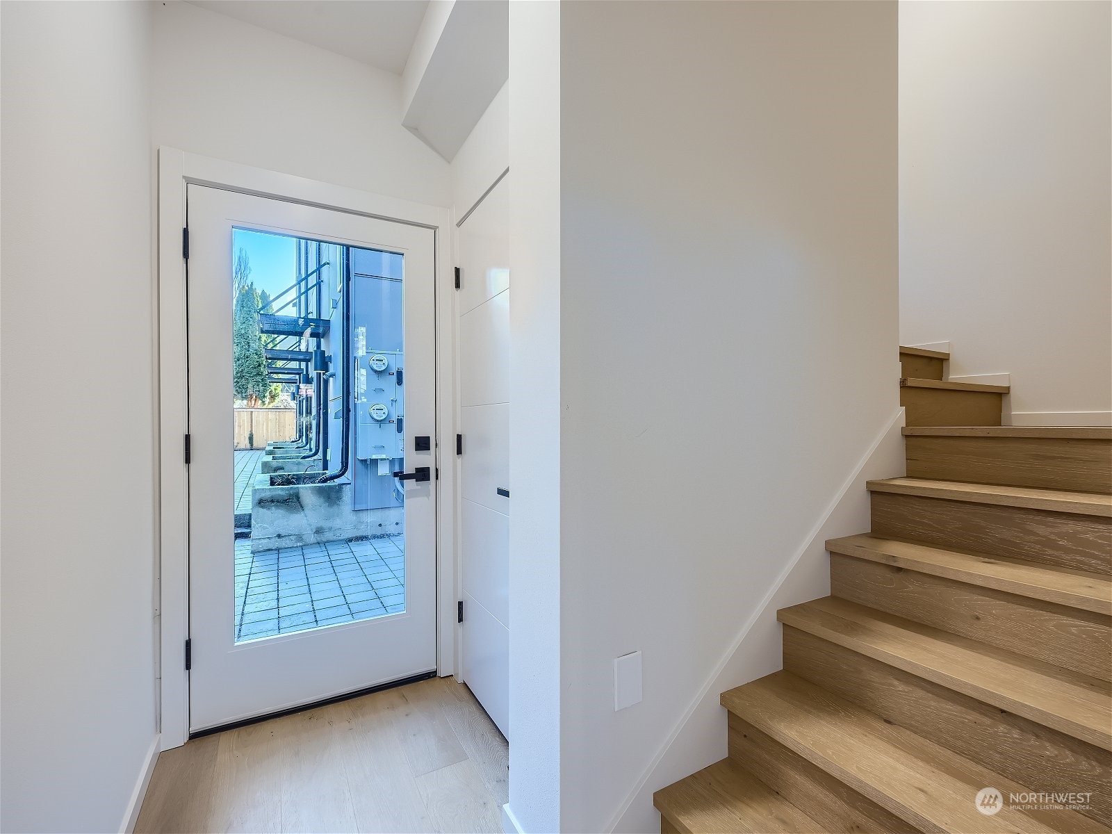 1110 33rd Avenue Unit: C