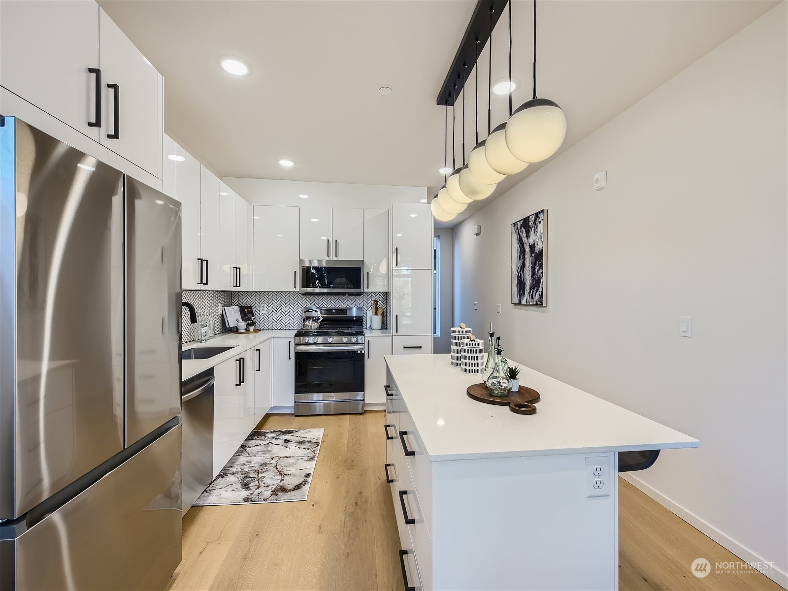 1110 33rd Avenue Unit: C