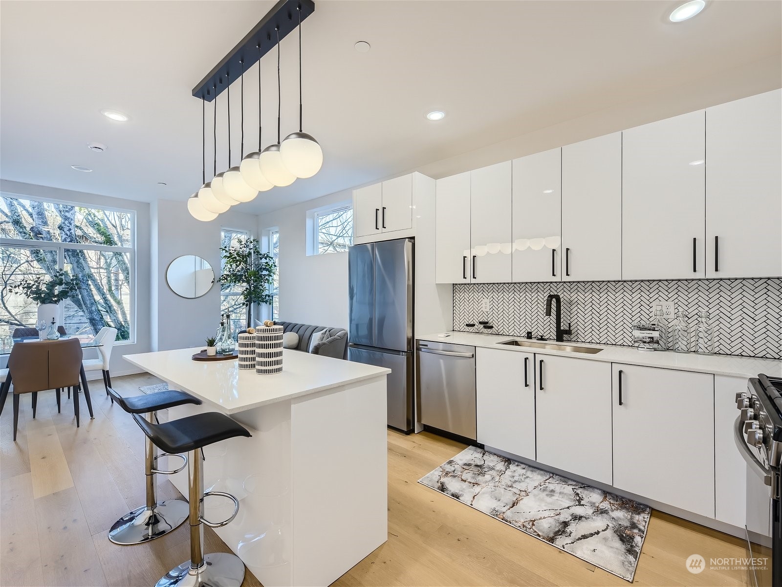 1110 33rd Avenue Unit: C