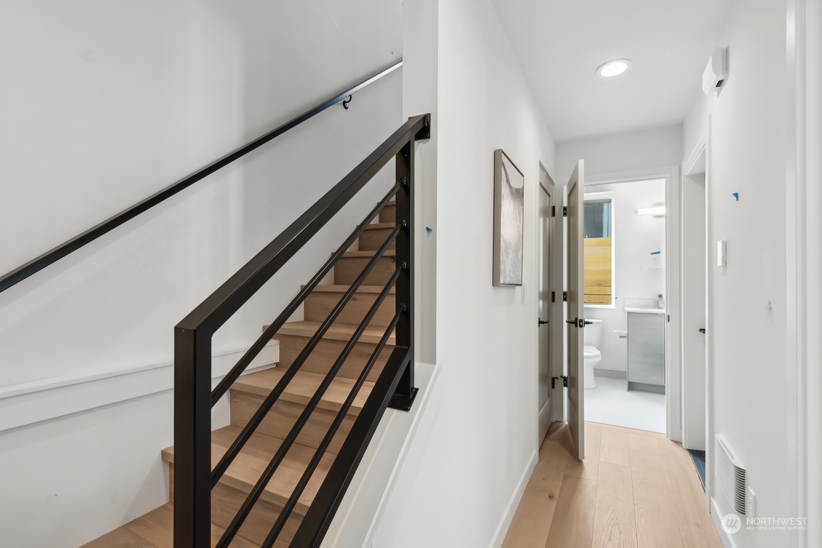 7717 45th Avenue NE Unit: B