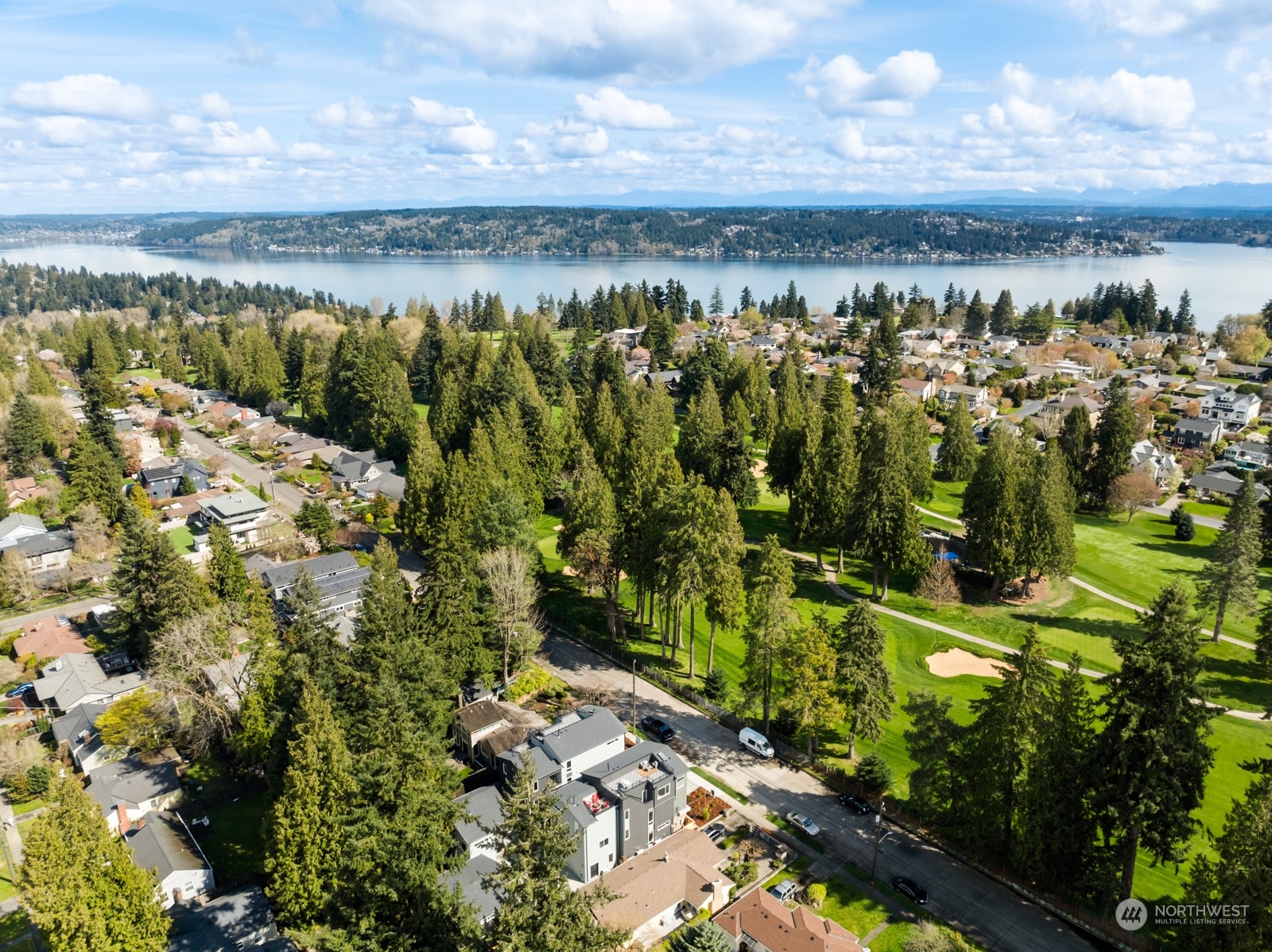 7717 45th Avenue NE Unit: B
