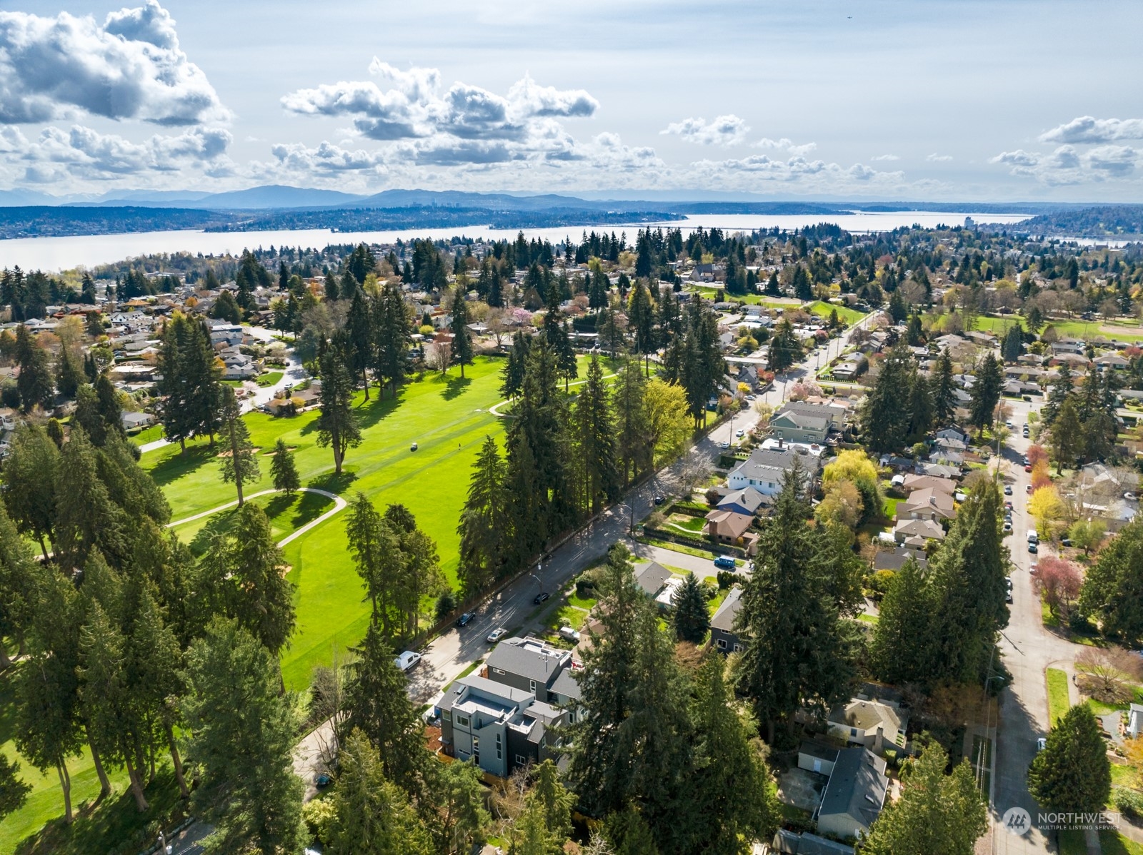 7717 45th Avenue NE Unit: B