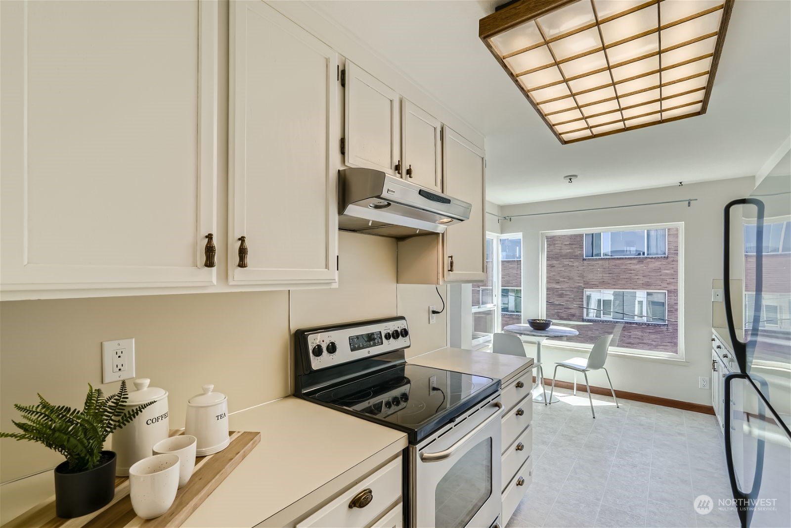 1111 S Atlantic Street Unit: 401
