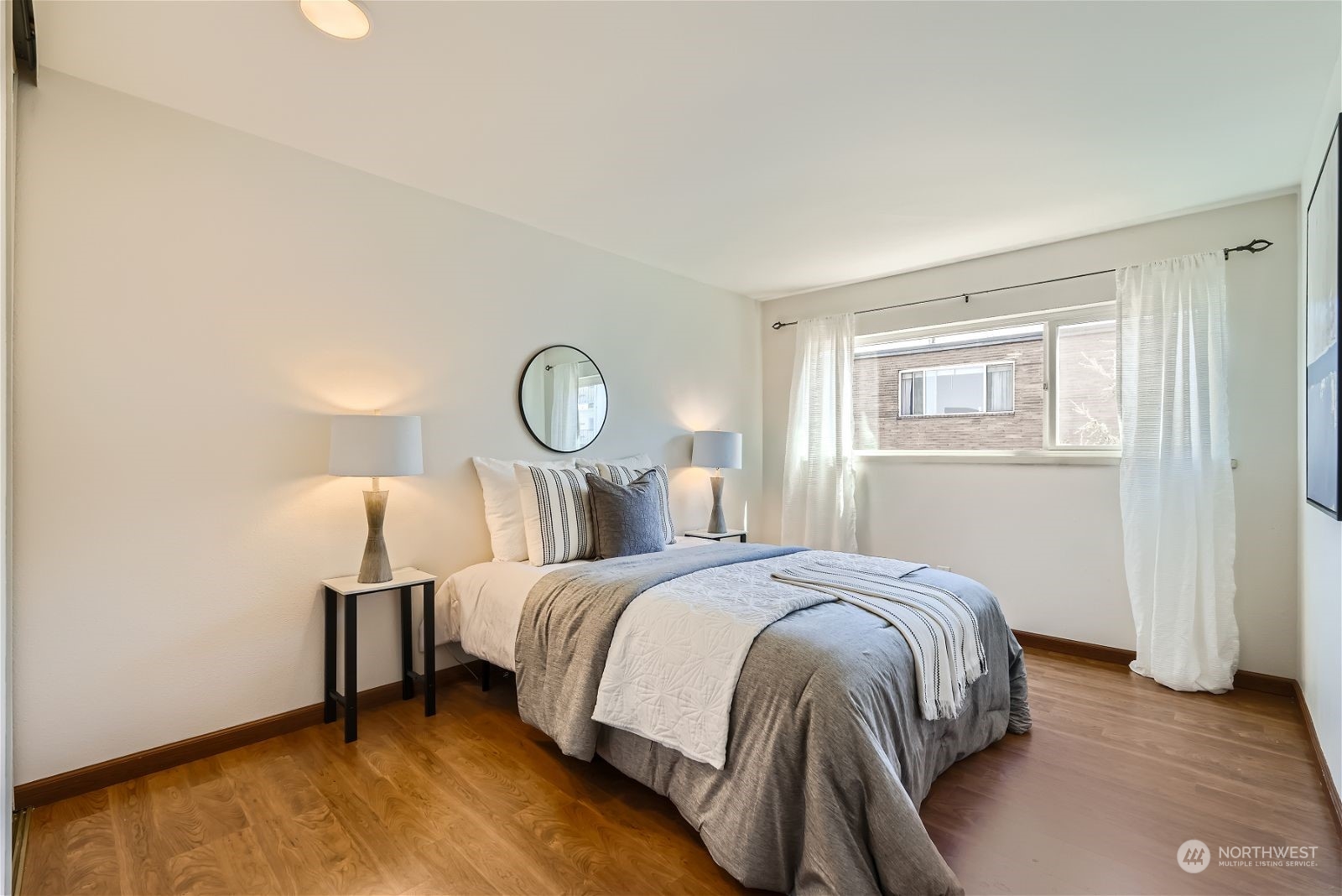 1111 S Atlantic Street Unit: 401