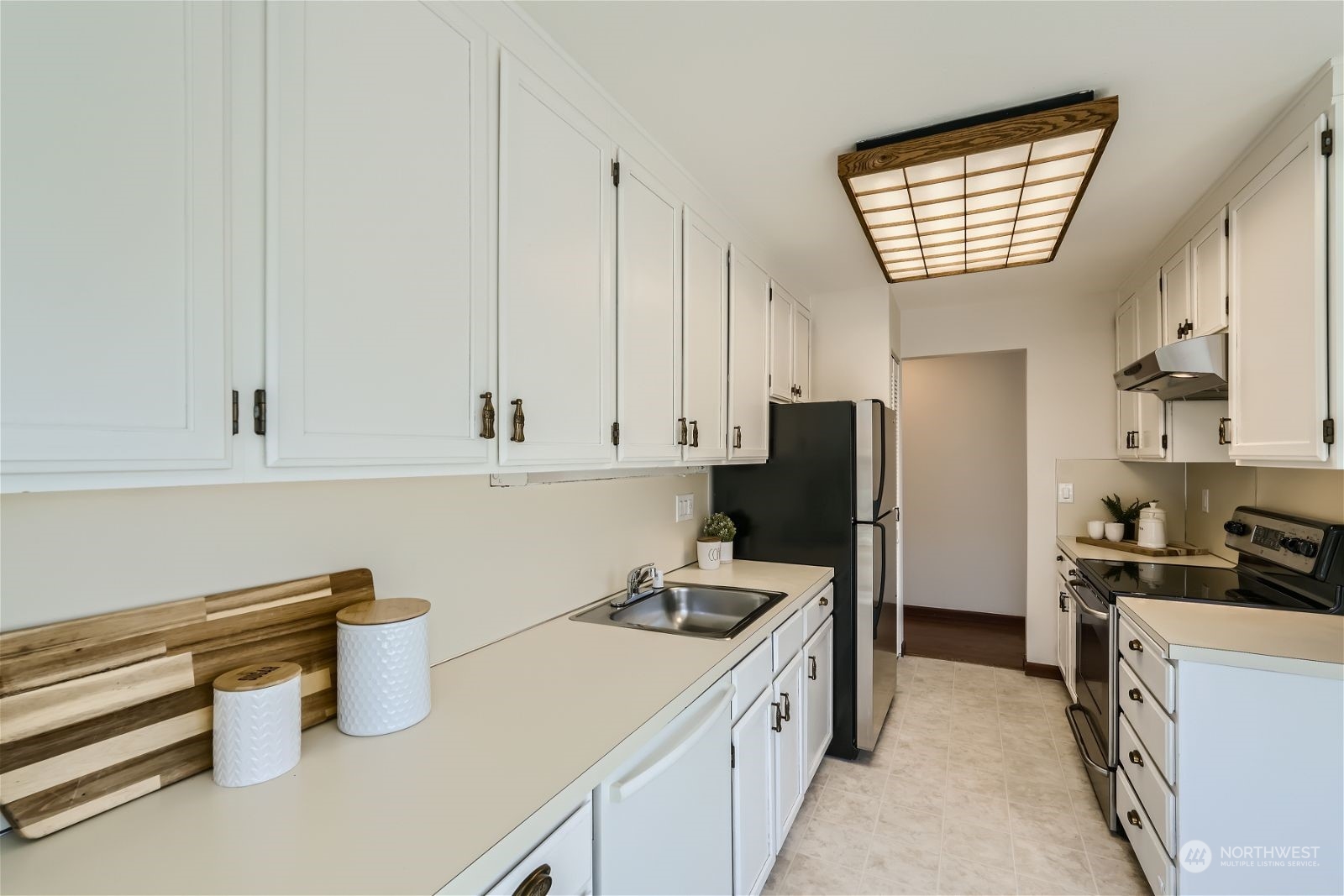 1111 S Atlantic Street Unit: 401