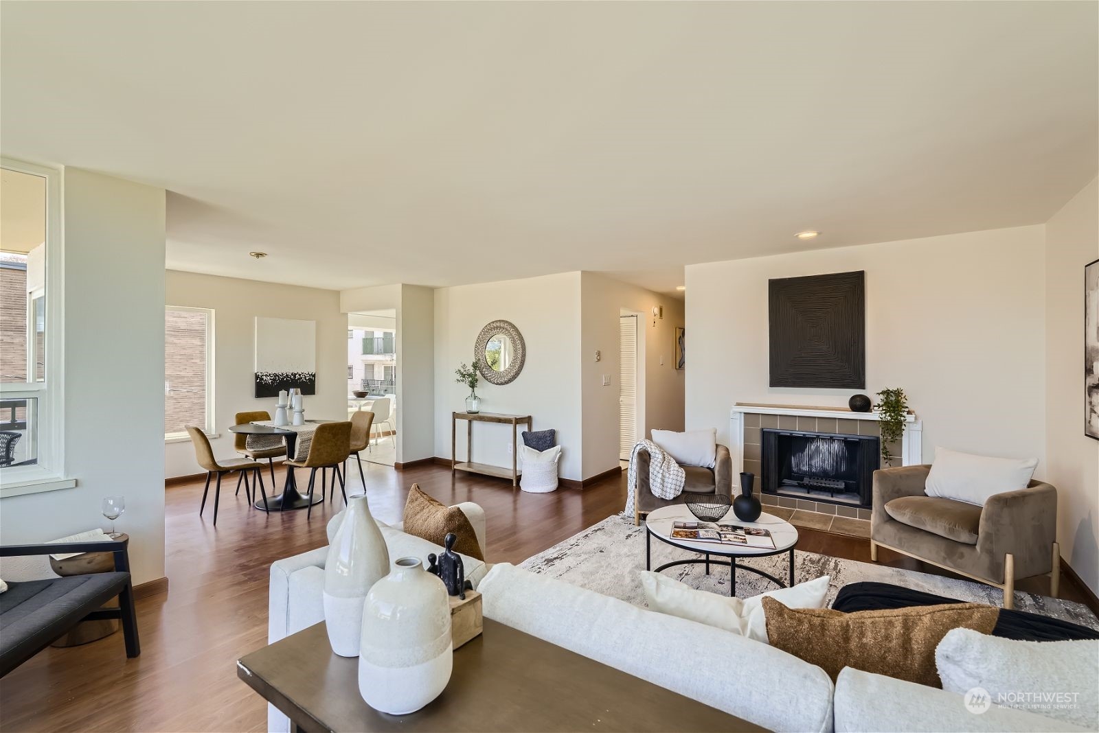 1111 S Atlantic Street Unit: 401