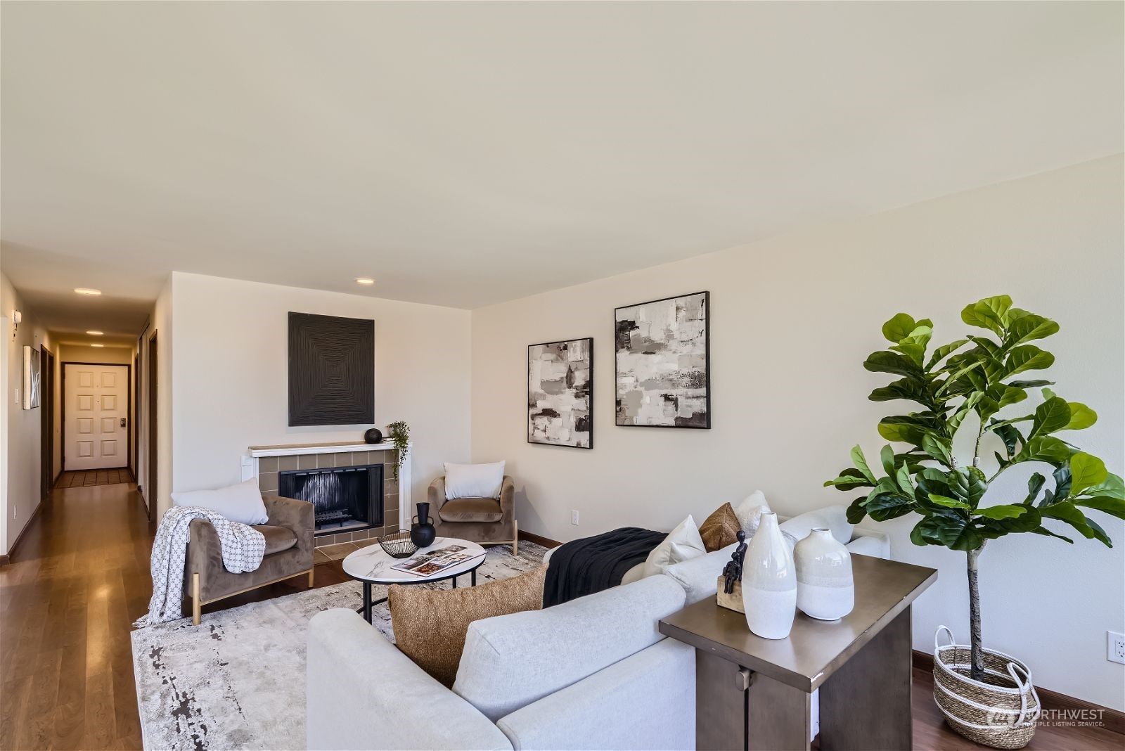 1111 S Atlantic Street Unit: 401