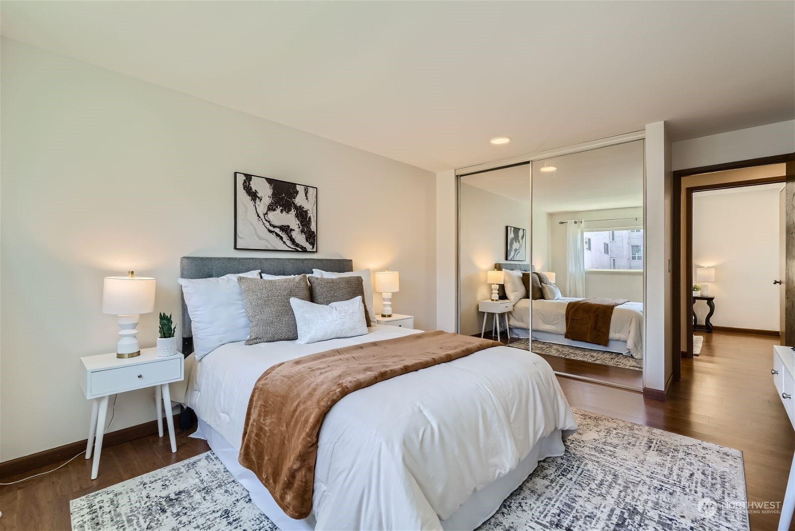 1111 S Atlantic Street Unit: 401