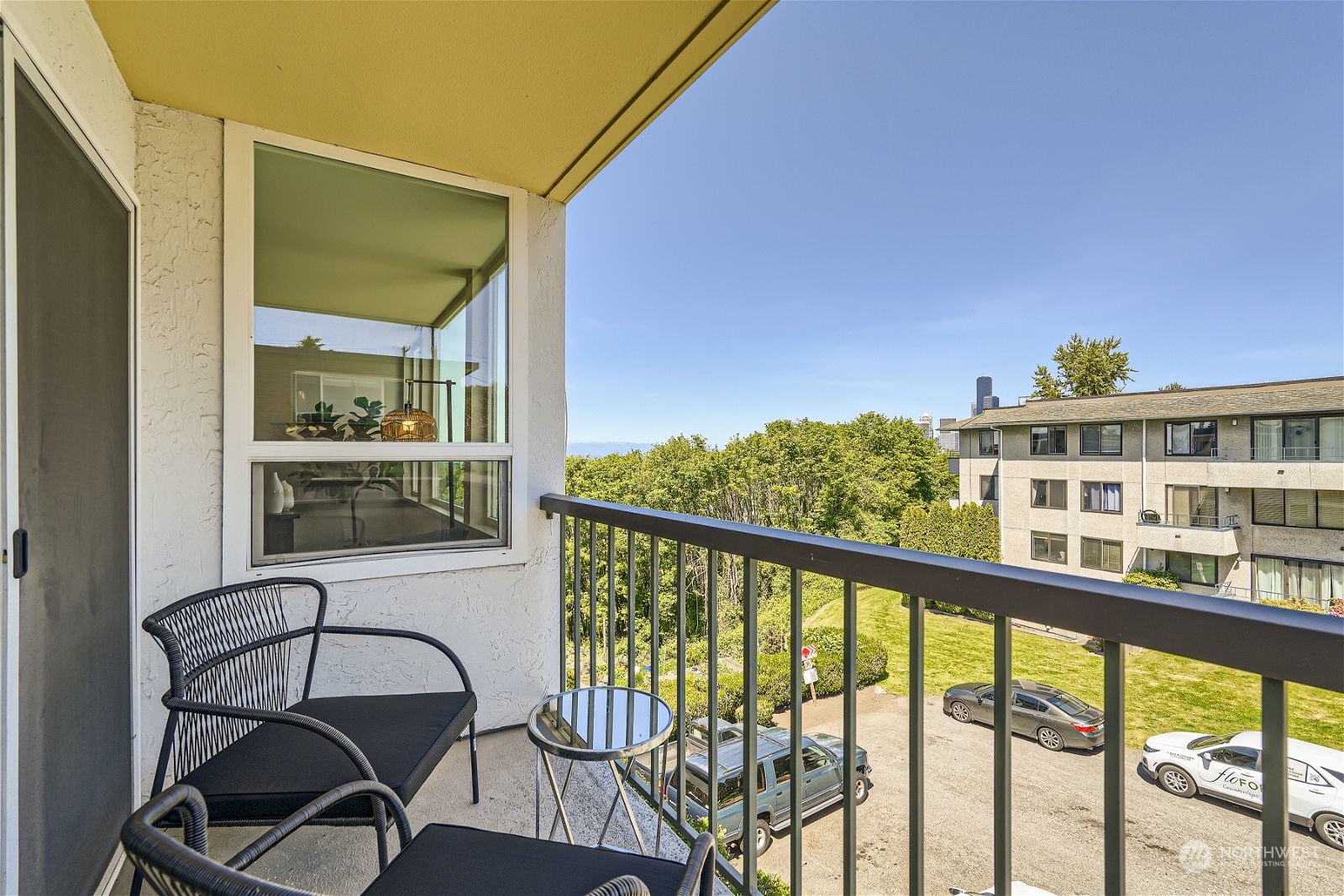 1111 S Atlantic Street Unit: 401