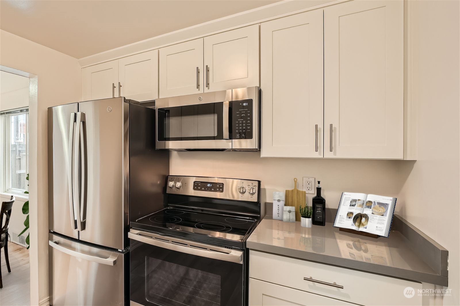 8536 Nesbit Avenue N Unit: B