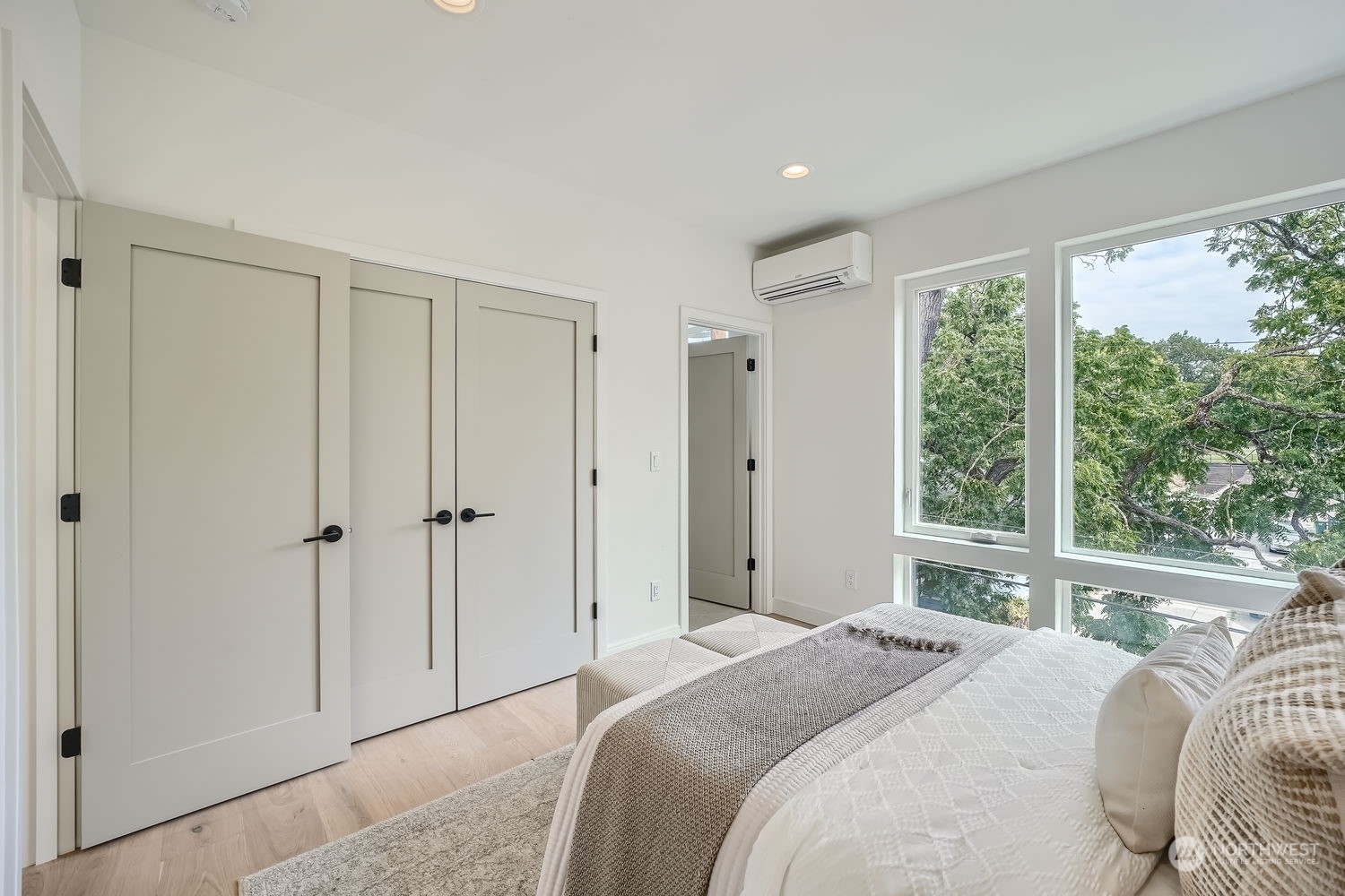 525 22nd Avenue Unit: B