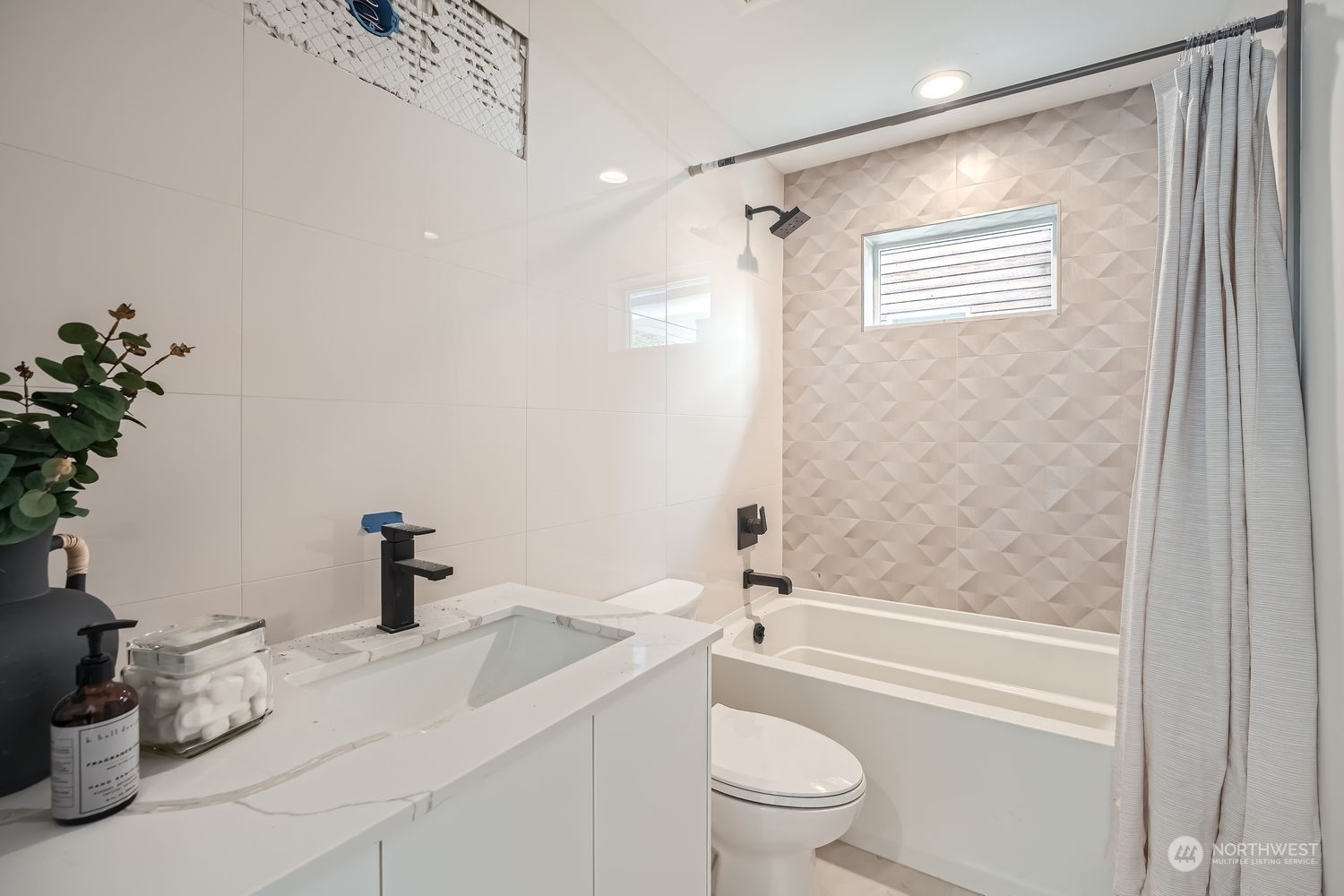 525 22nd Avenue Unit: B