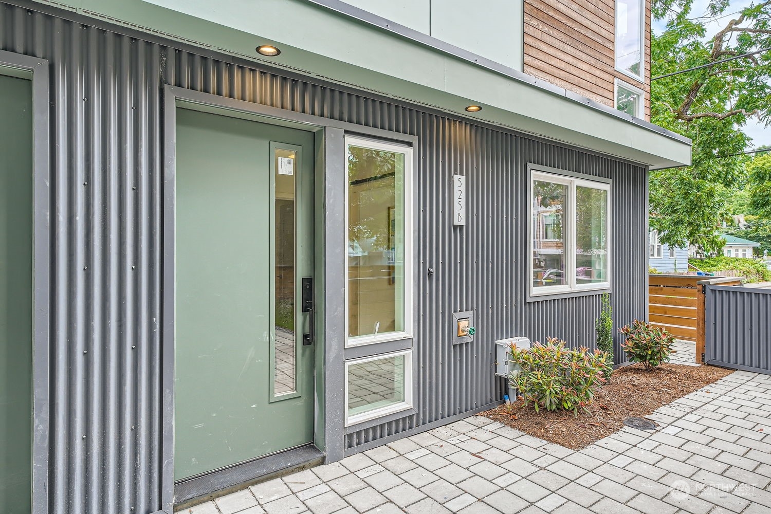 525 22nd Avenue Unit: B