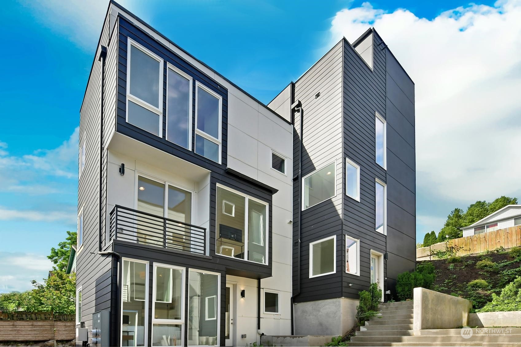 113 26th Avenue E Unit: B