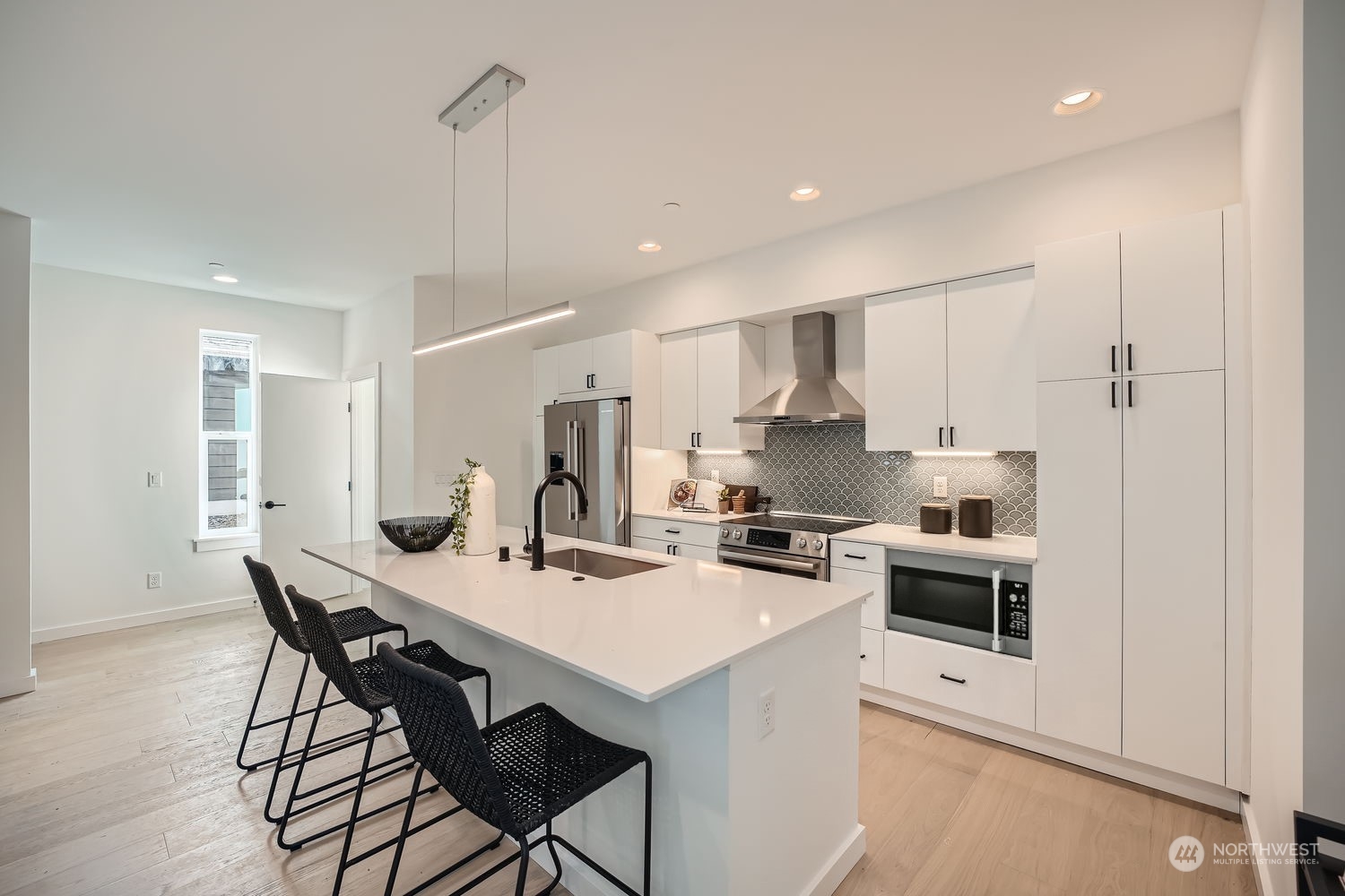 1319 N 185th Street Unit: C