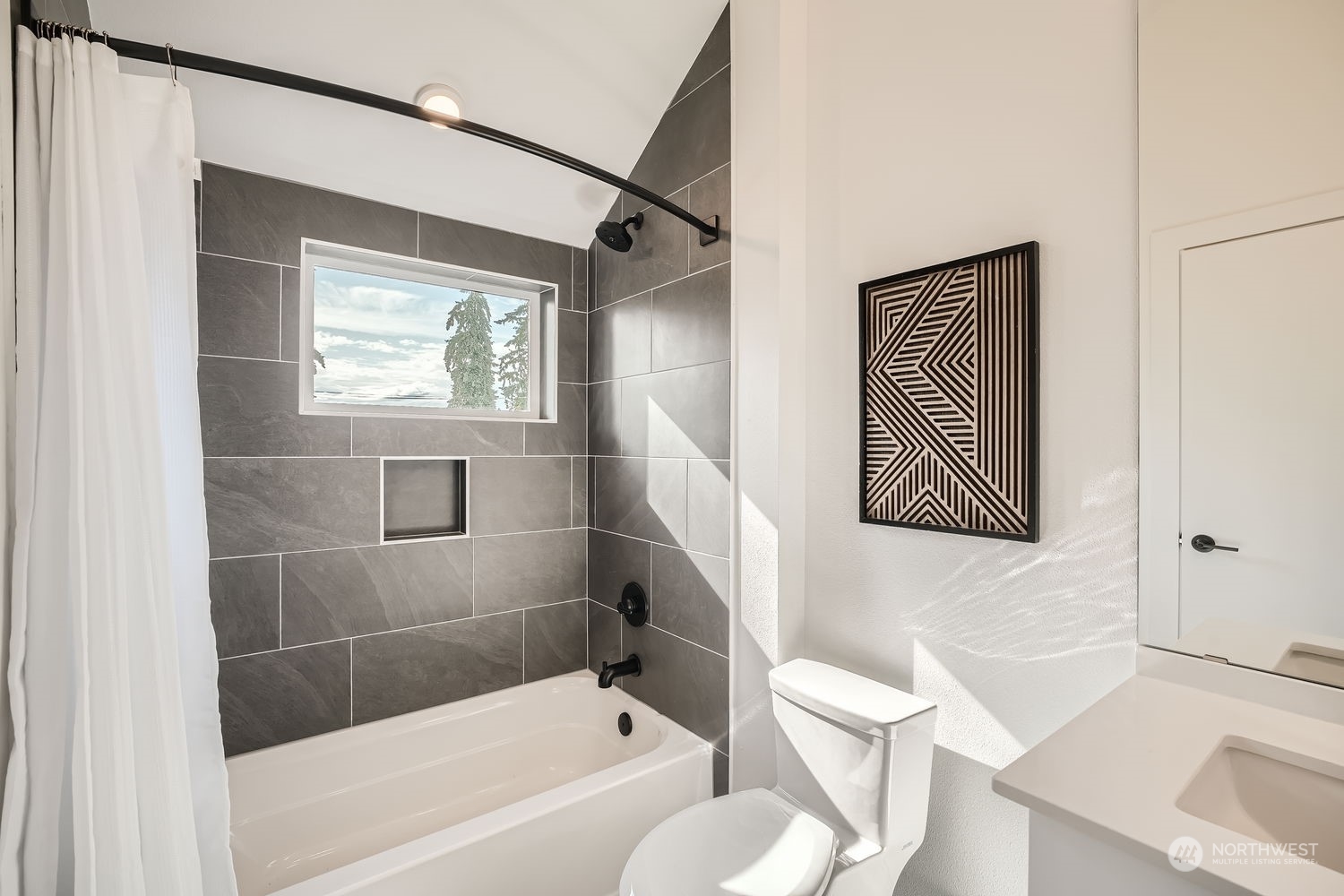 1319 N 185th Street Unit: C