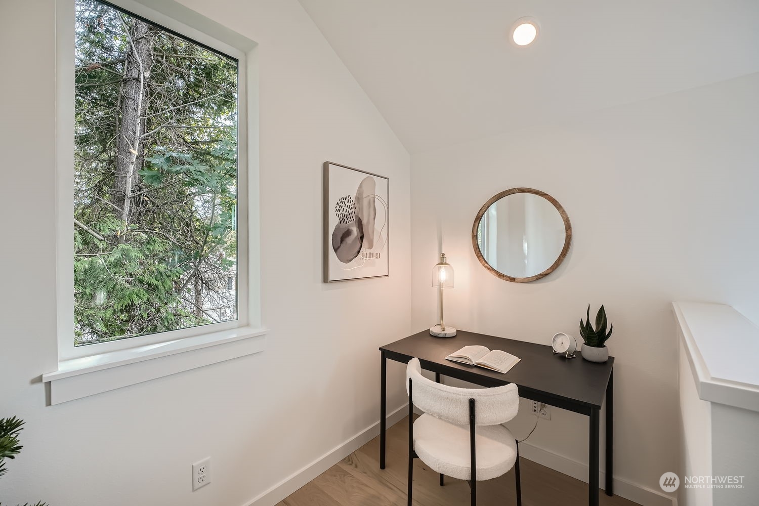 1319 N 185th Street Unit: C