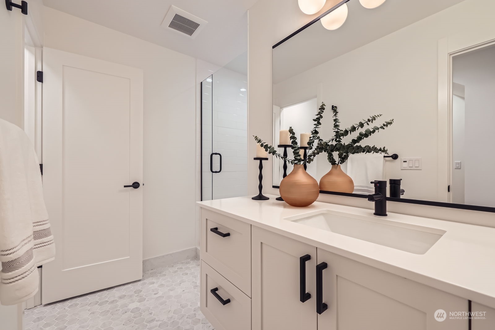 4333 30th Avenue W Unit: B