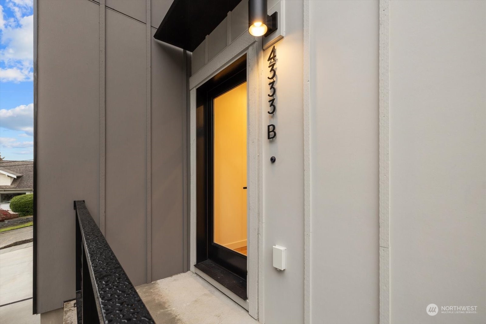 4333 30th Avenue W Unit: B