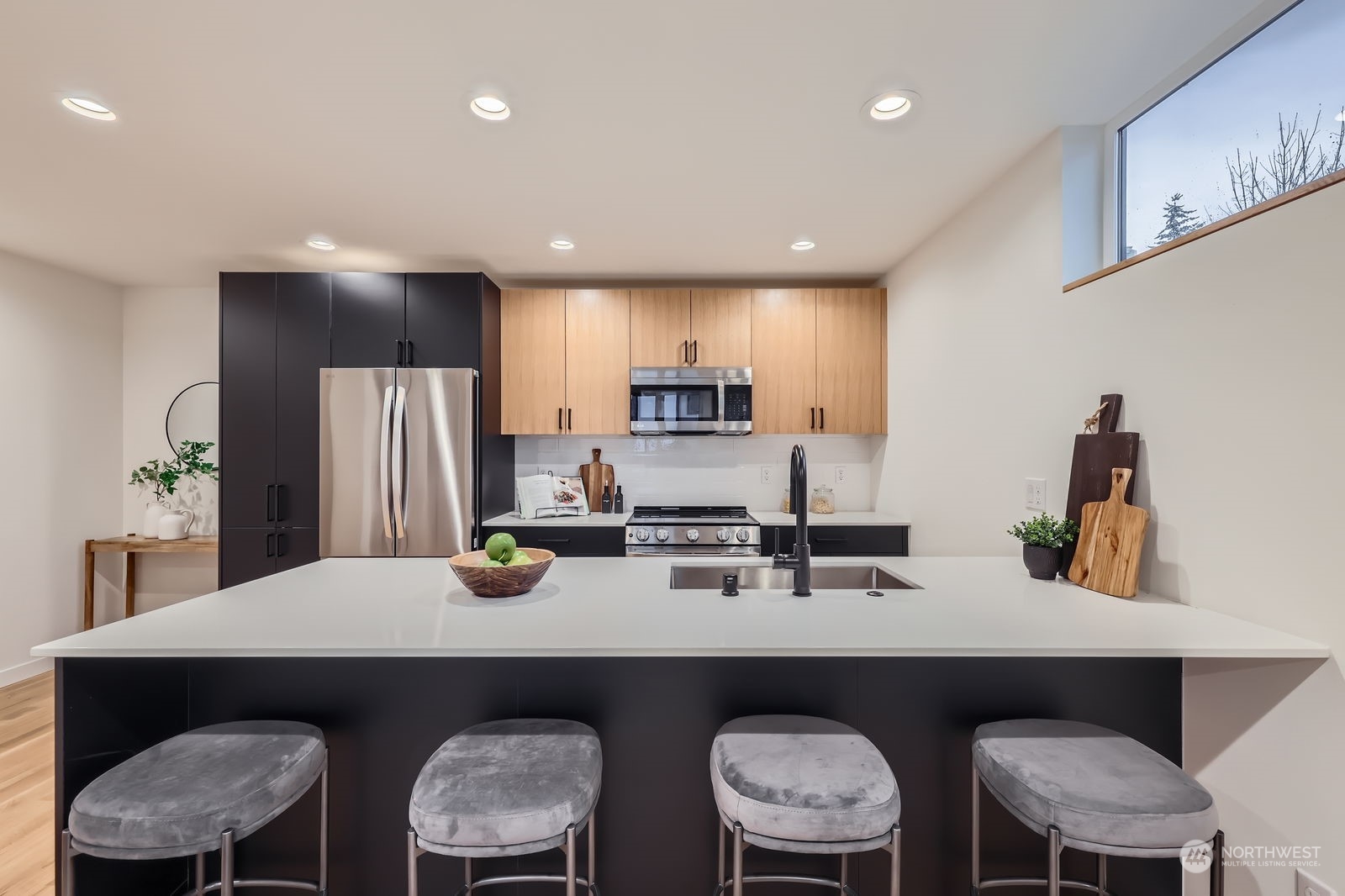4333 30th Avenue W Unit: B