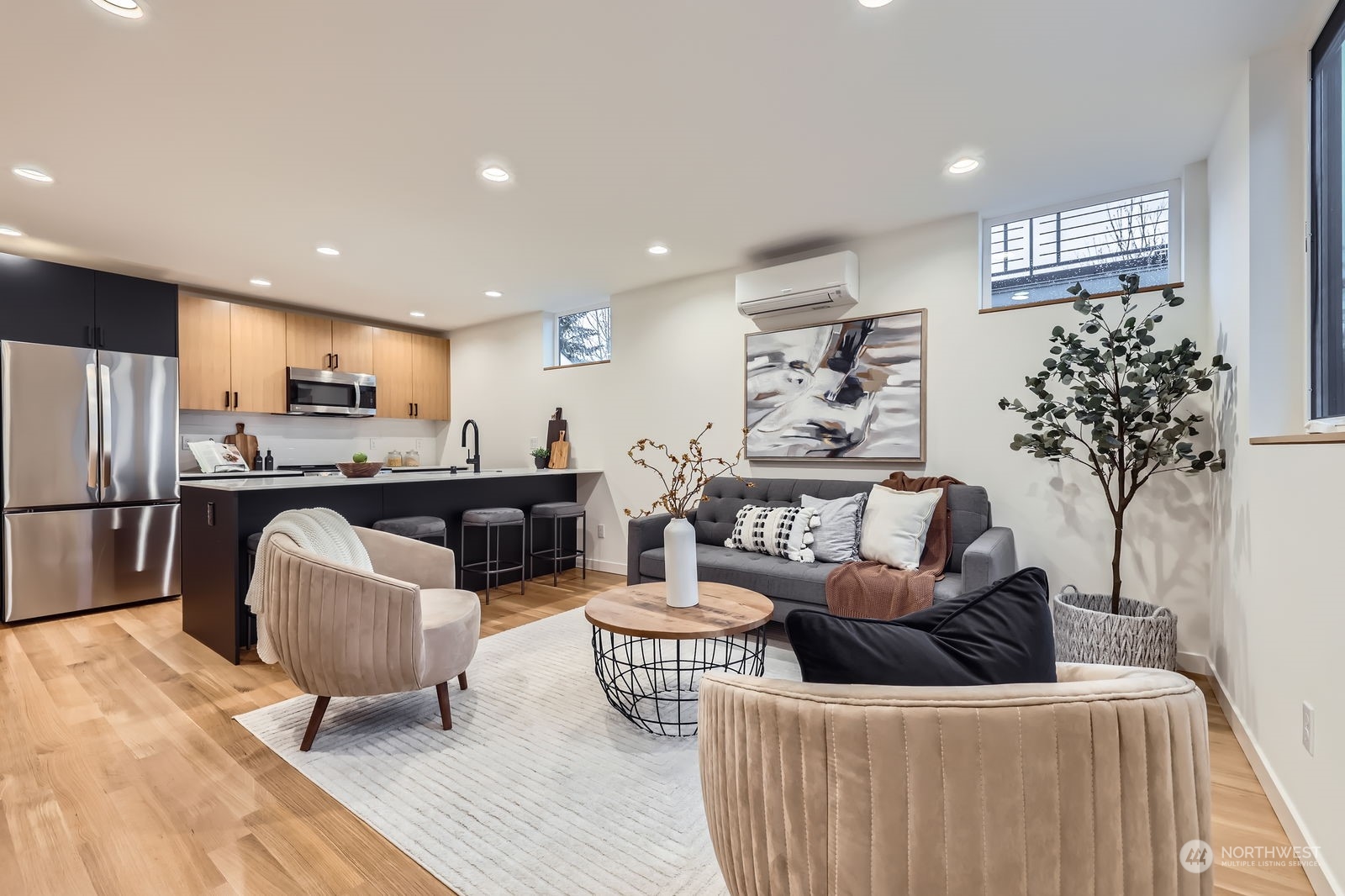 4333 30th Avenue W Unit: B