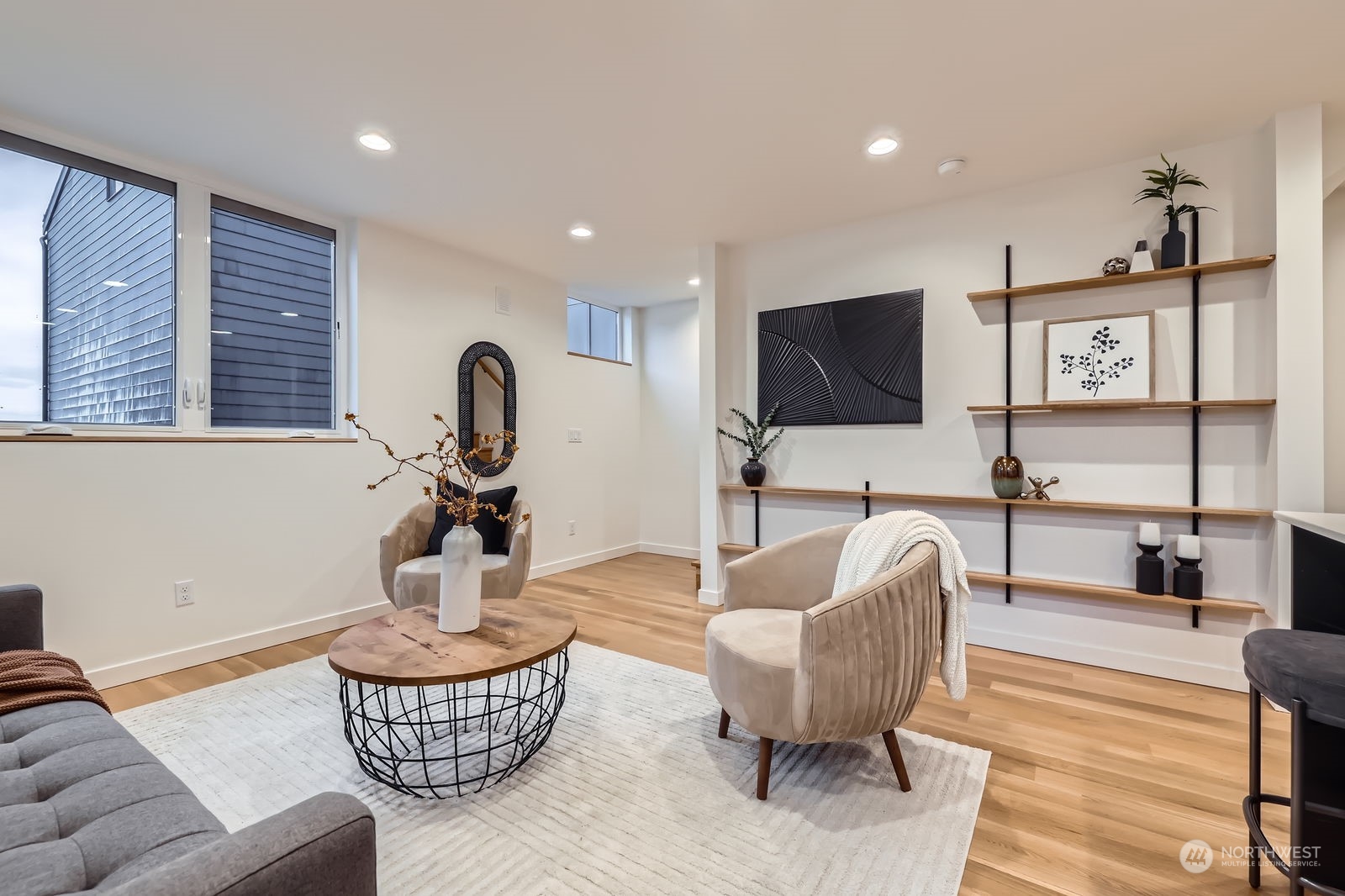 4333 30th Avenue W Unit: B