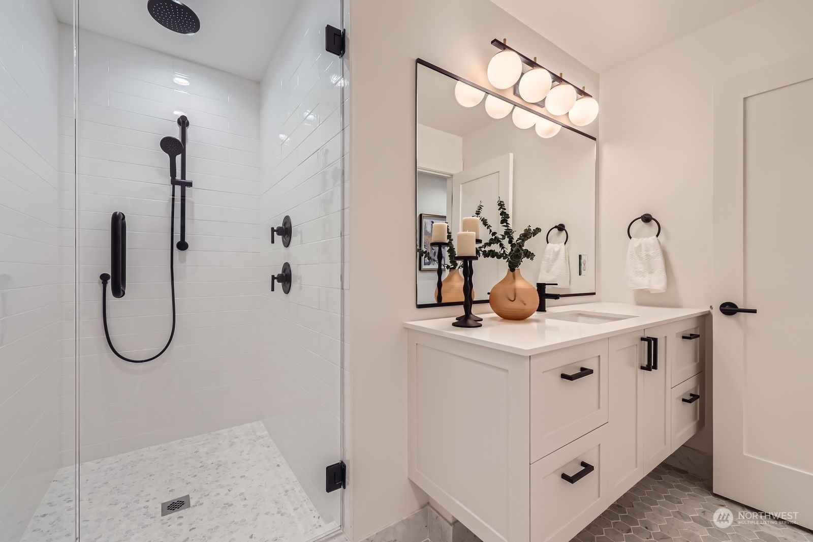 4333 30th Avenue W Unit: B