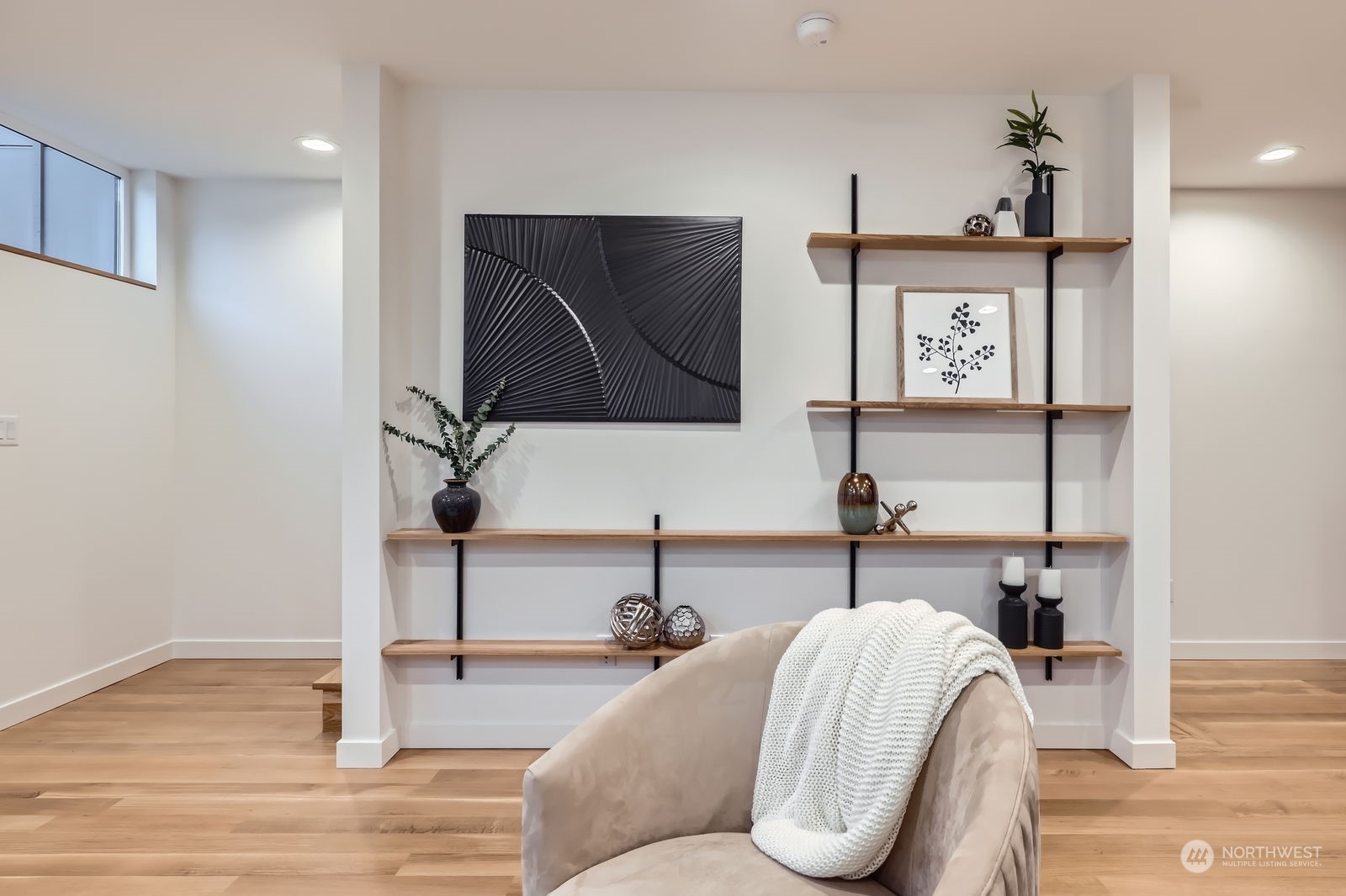 4333 30th Avenue W Unit: B