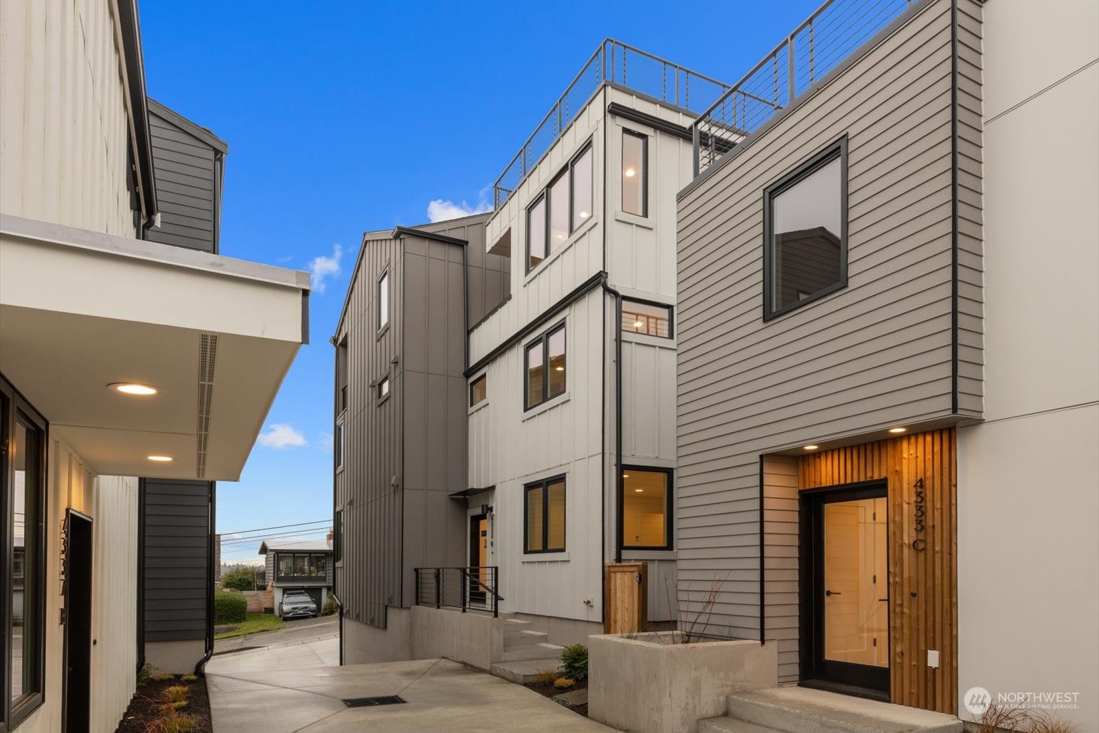 4333 30th Avenue W Unit: B