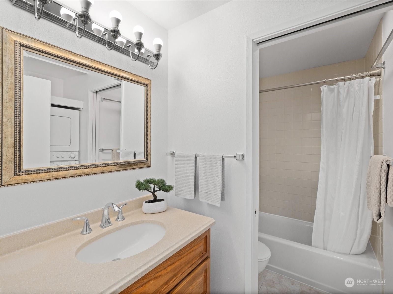 1111 S Atlantic Street Unit: 109
