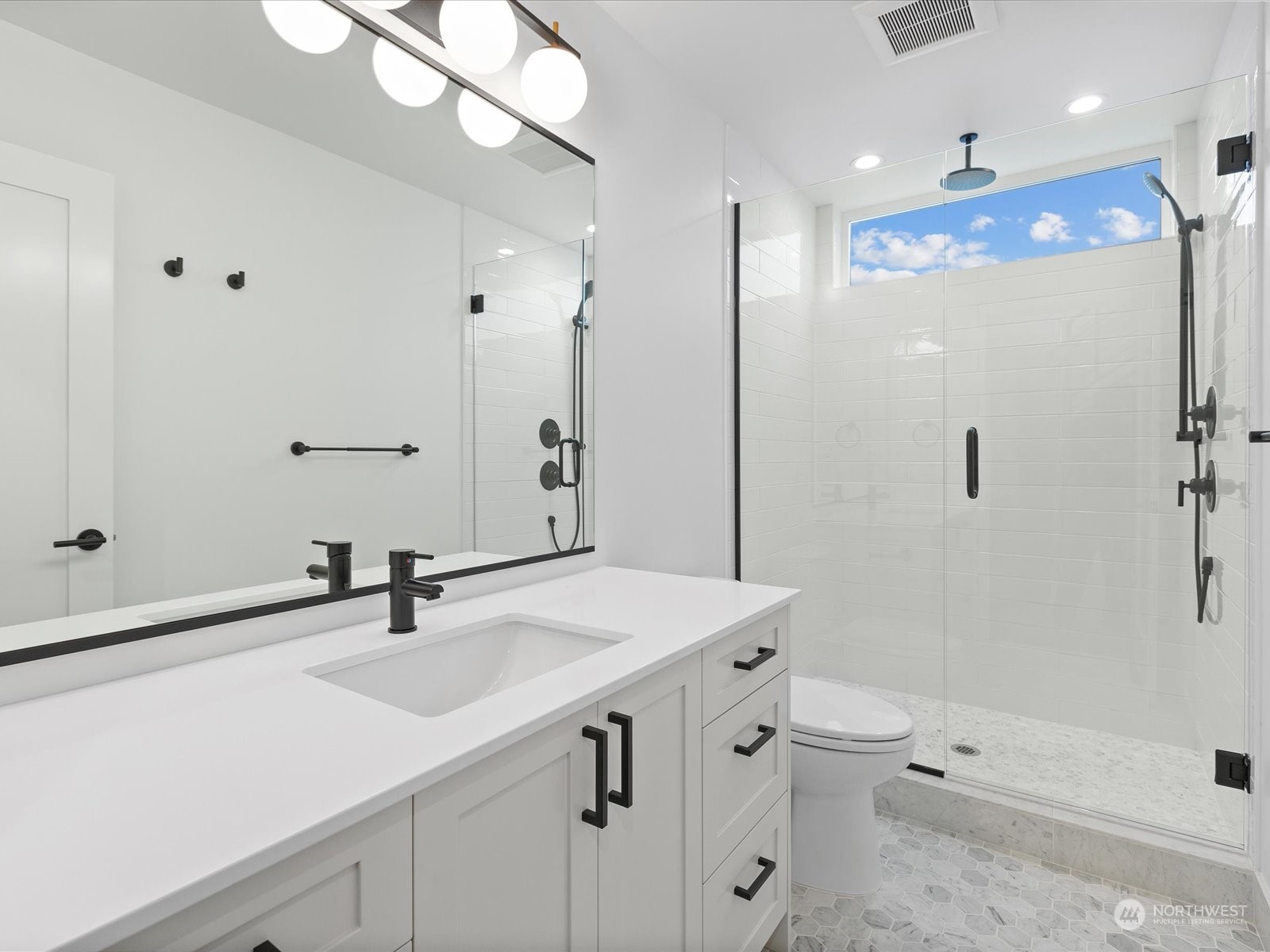 4337 30th Avenue W Unit: B