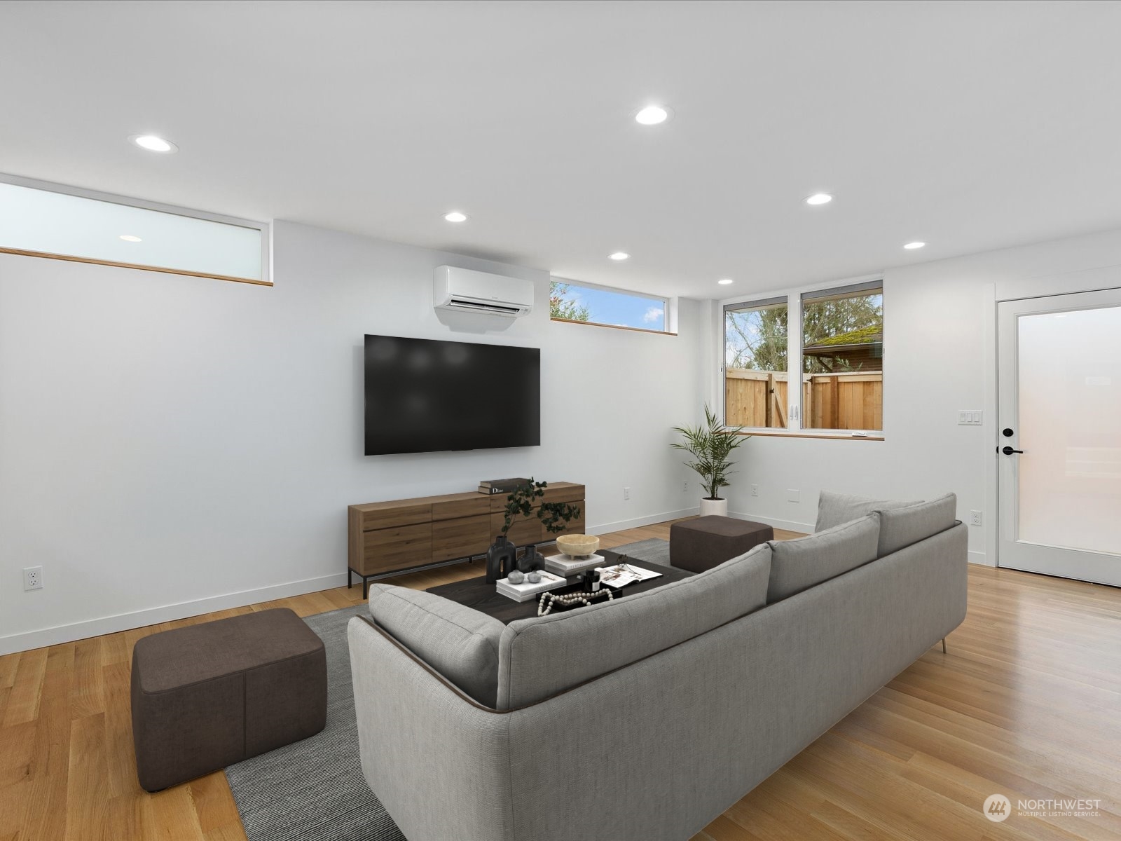 4337 30th Avenue W Unit: B