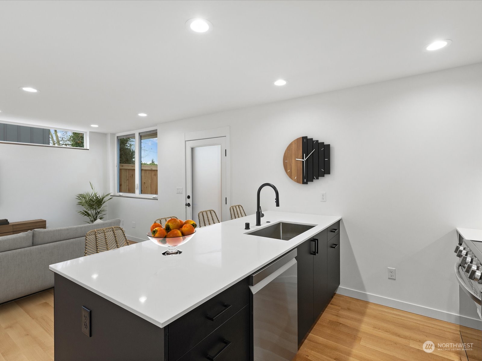 4337 30th Avenue W Unit: B