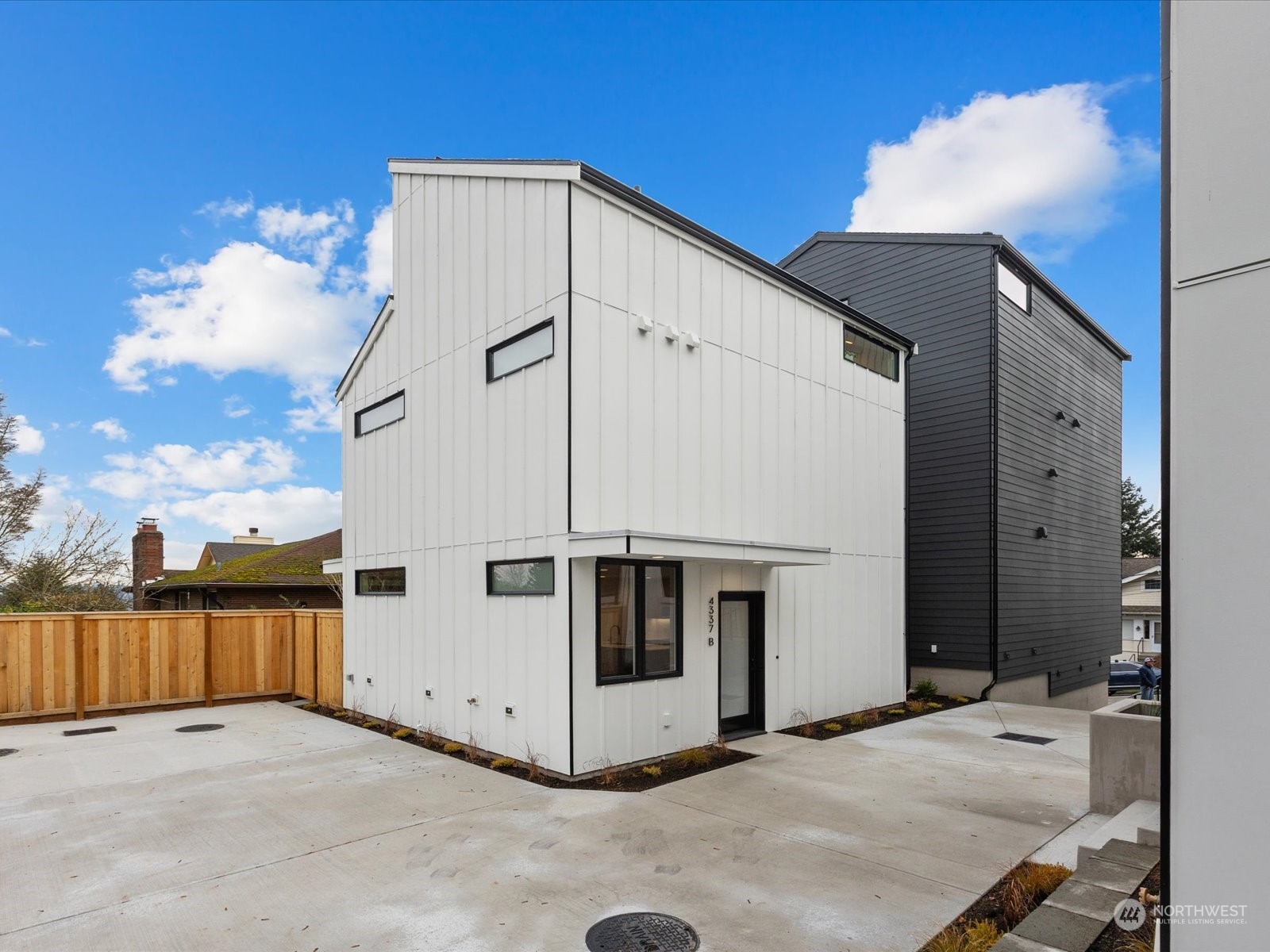 4337 30th Avenue W Unit: B