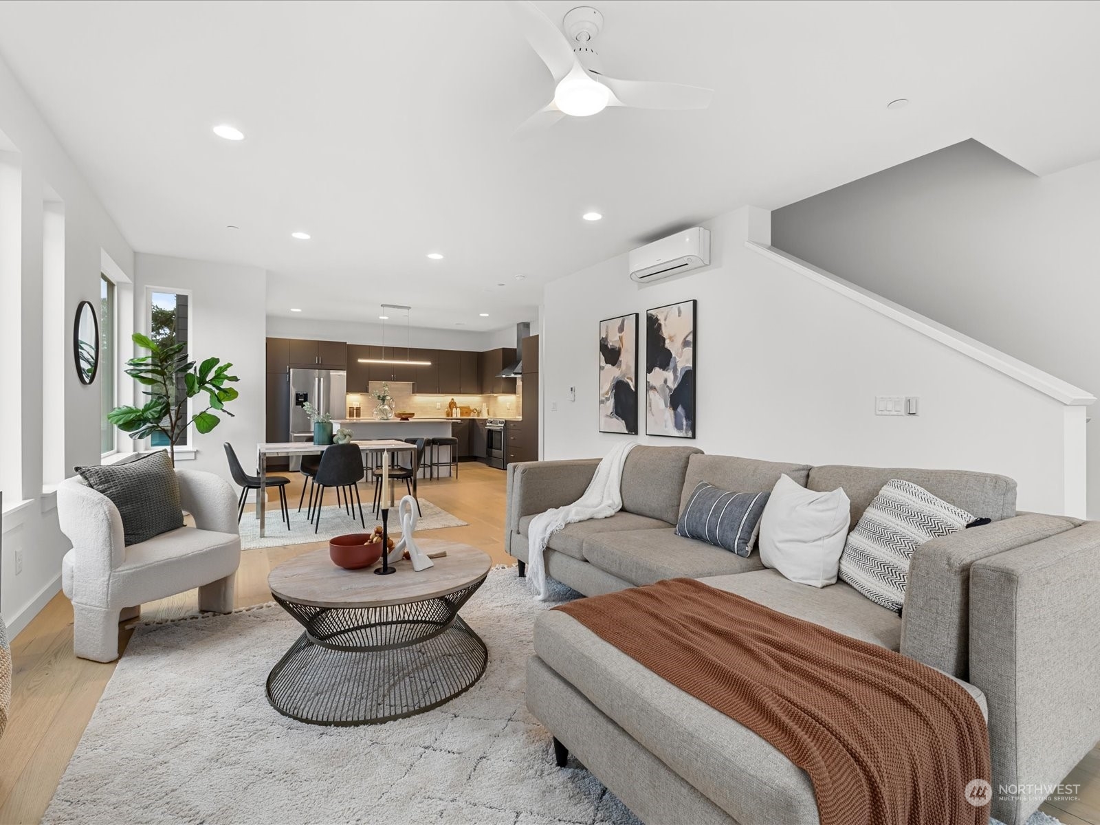 1321 N 185th Street Unit: B