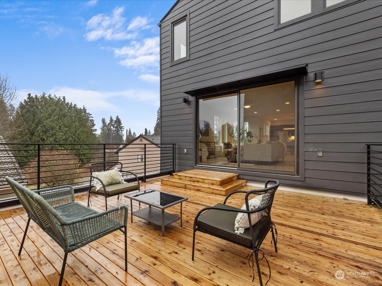 1321 N 185th Street Unit: B