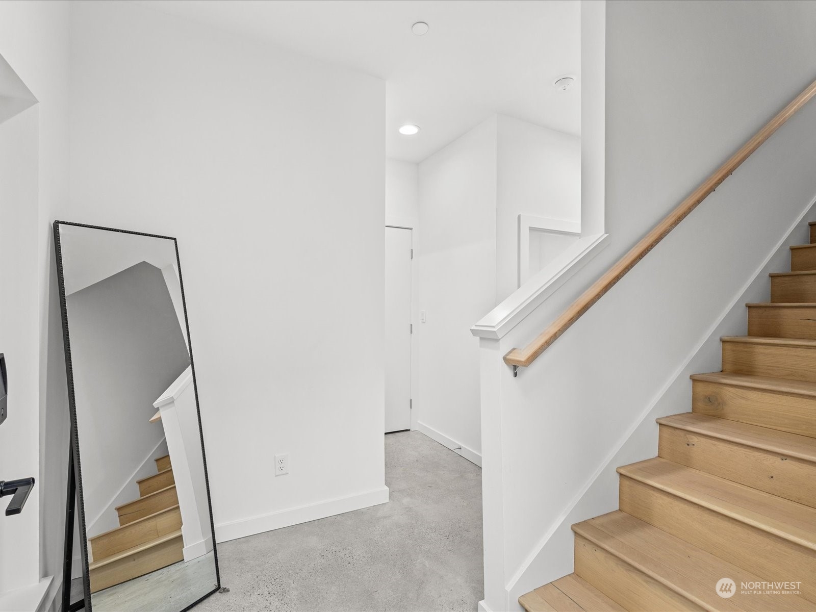 1321 N 185th Street Unit: B