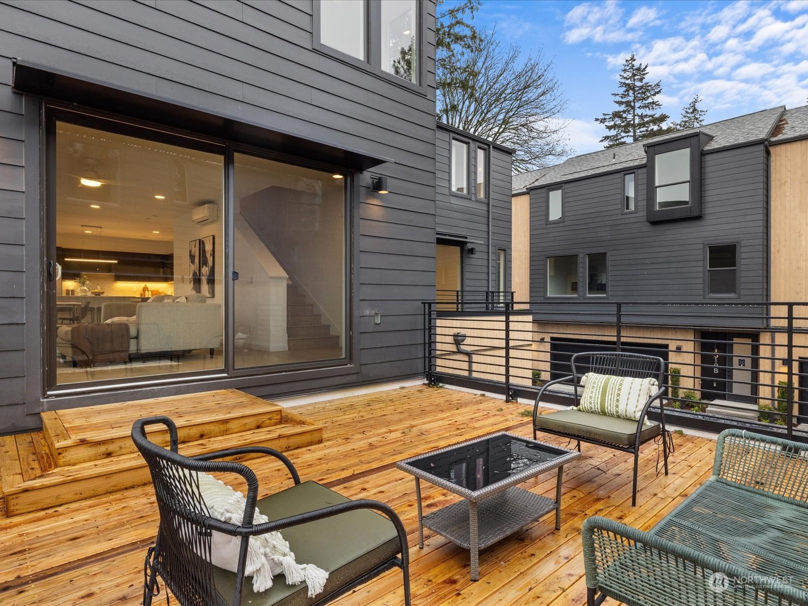 1321 N 185th Street Unit: B
