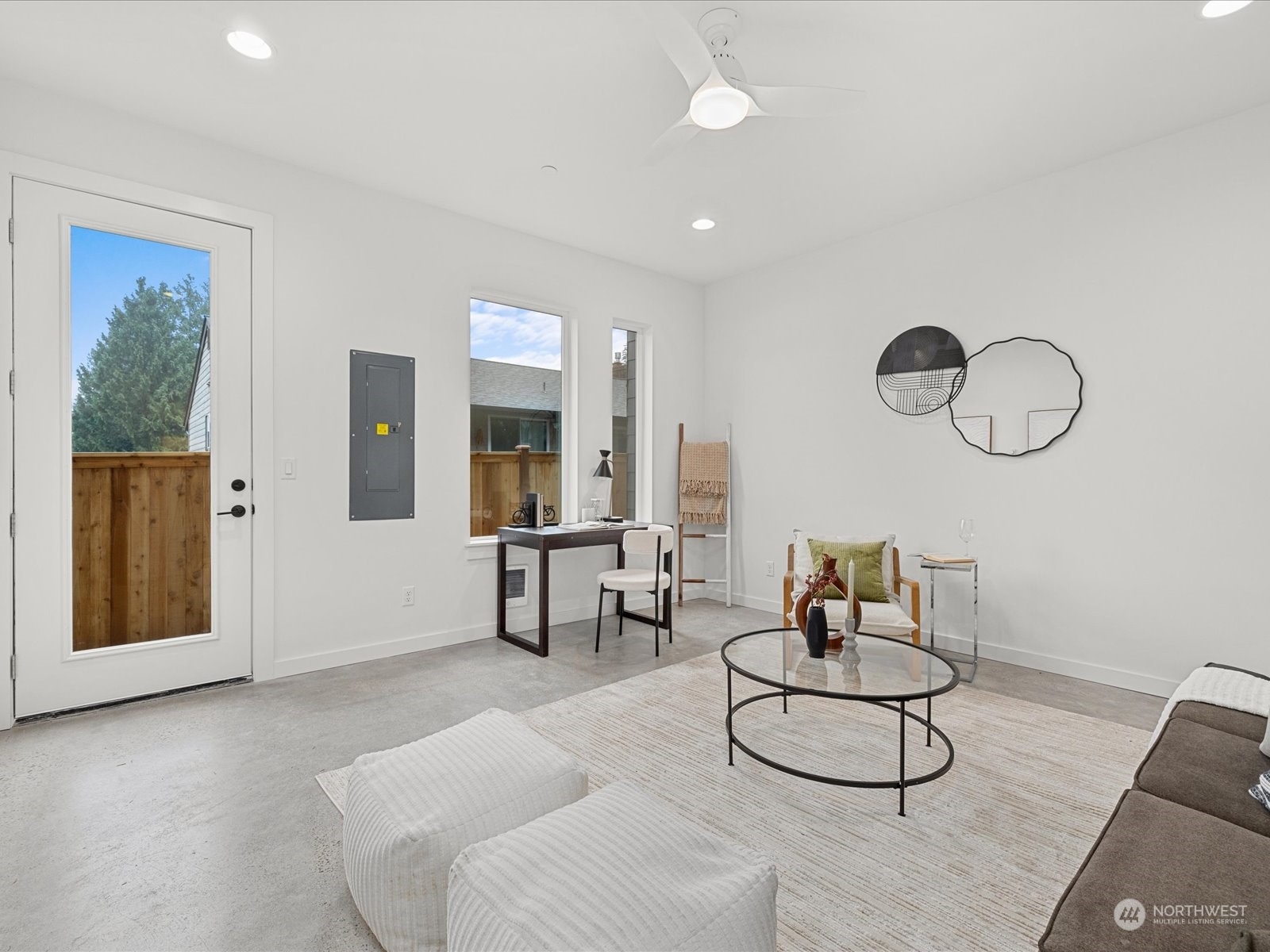 1321 N 185th Street Unit: B