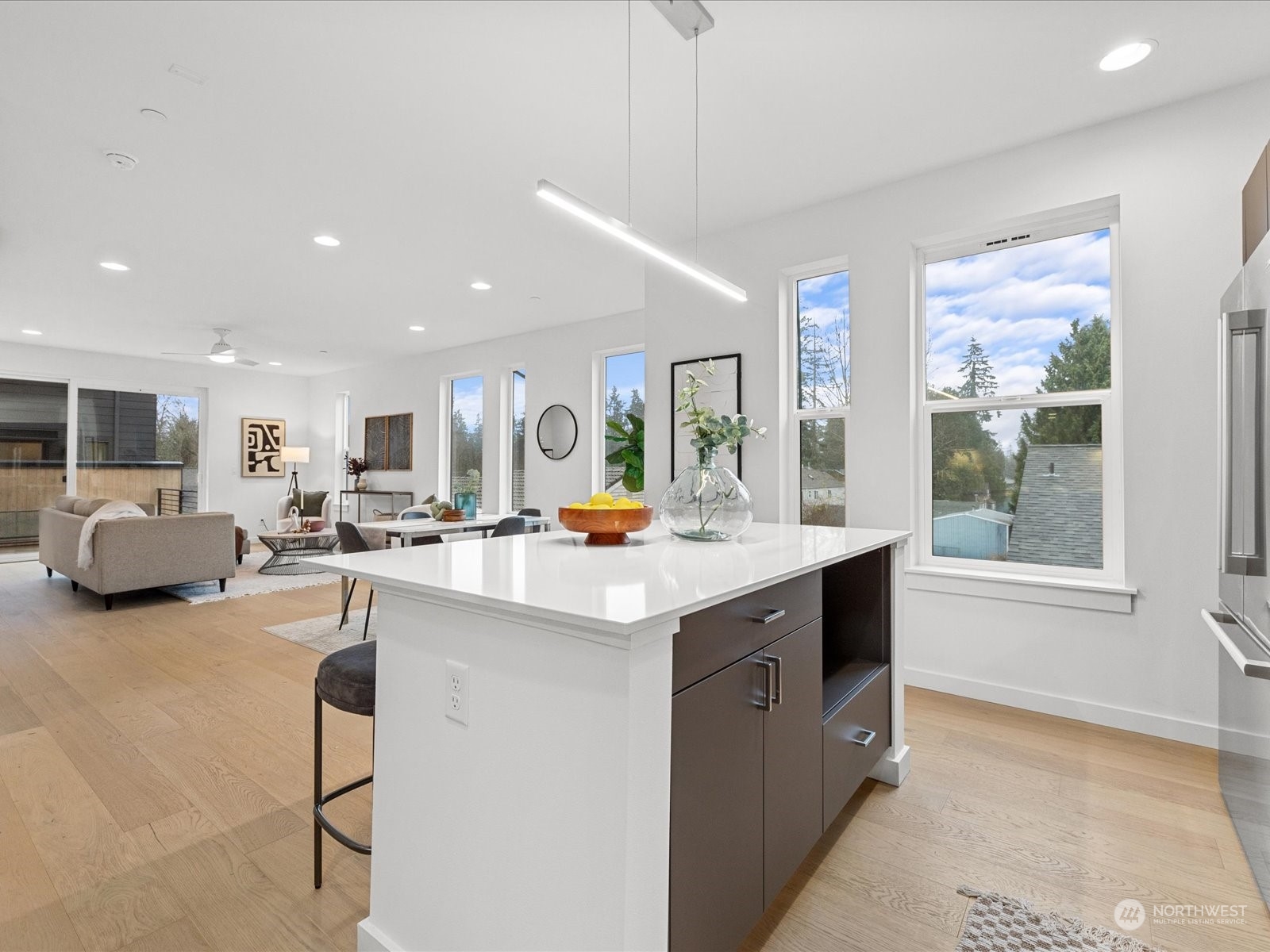 1321 N 185th Street Unit: B