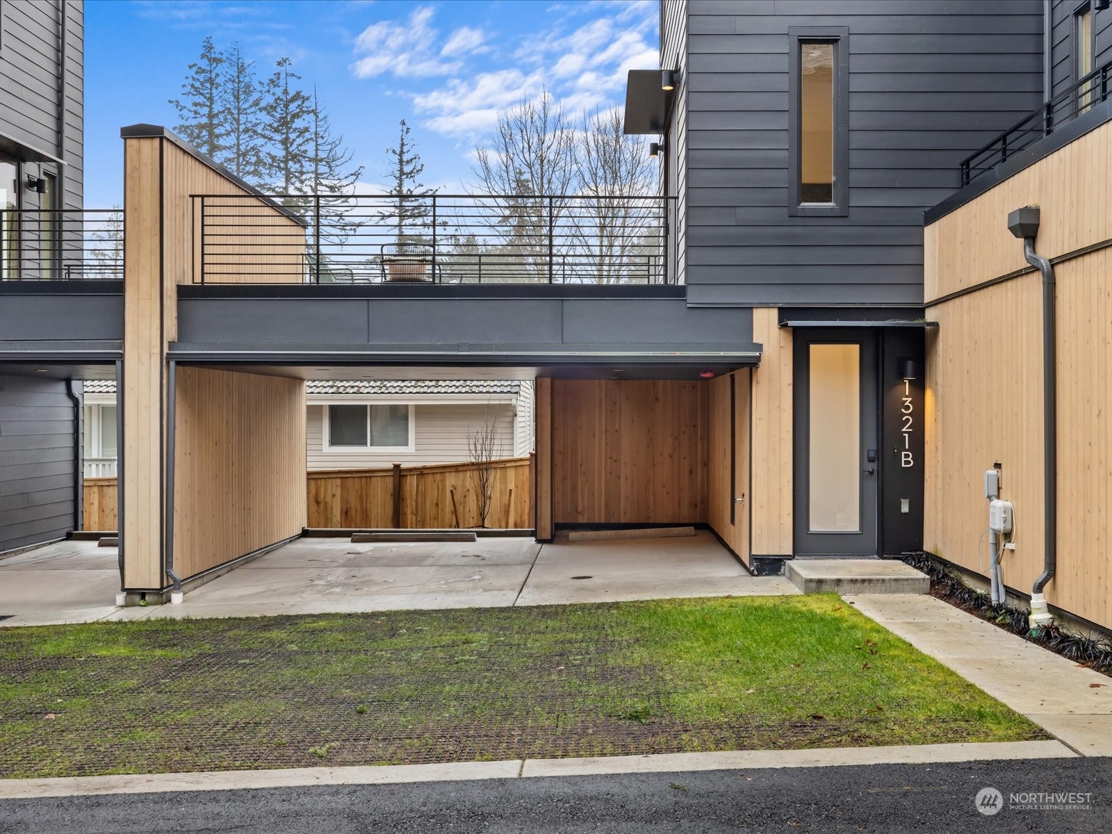 1321 N 185th Street Unit: B