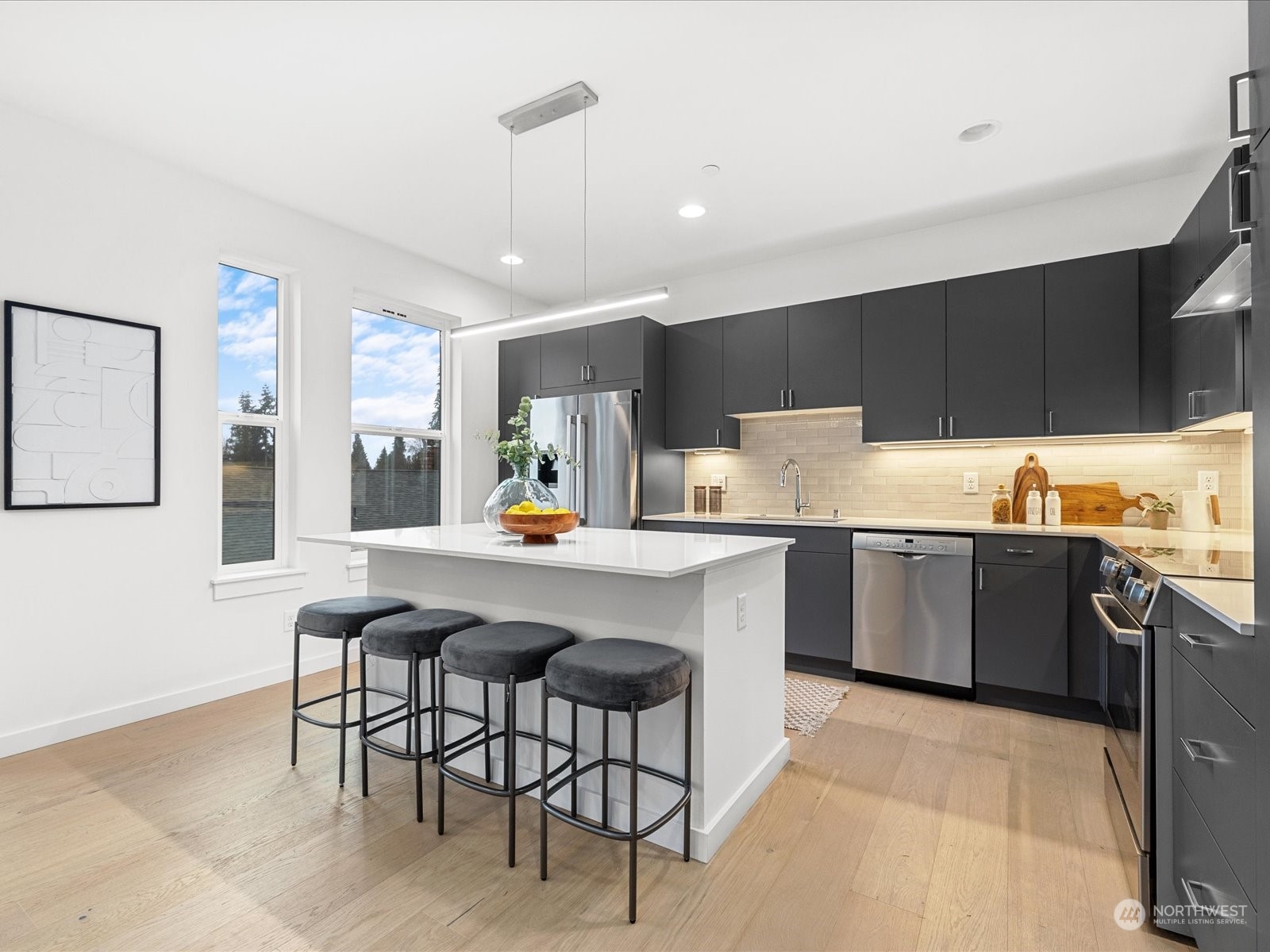 1321 N 185th Street Unit: B