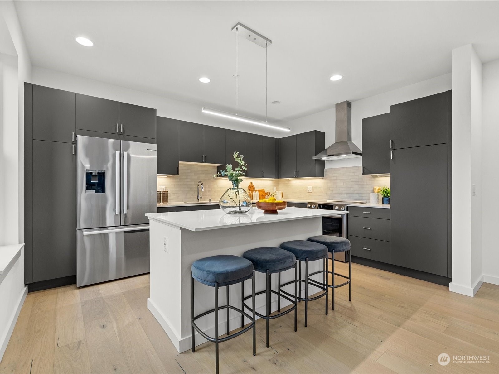 1321 N 185th Street Unit: B
