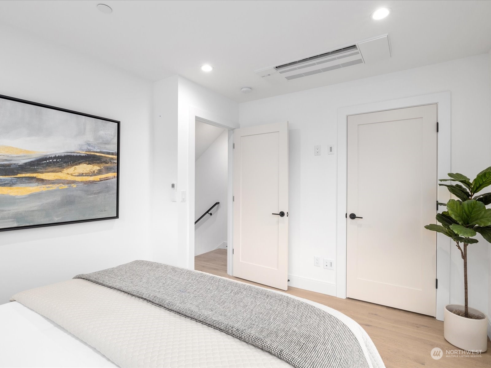4211 E McGilvra Street Unit: C