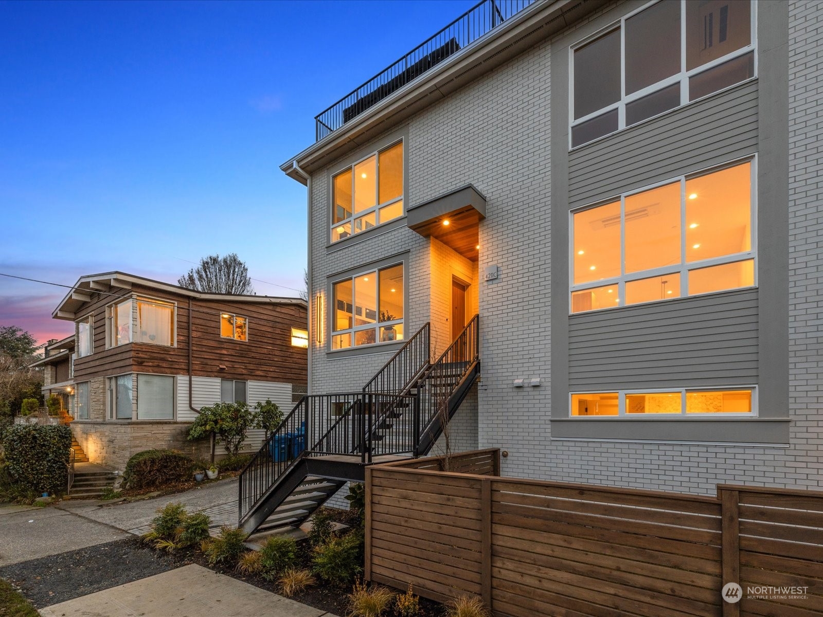 4211 E McGilvra Street Unit: C