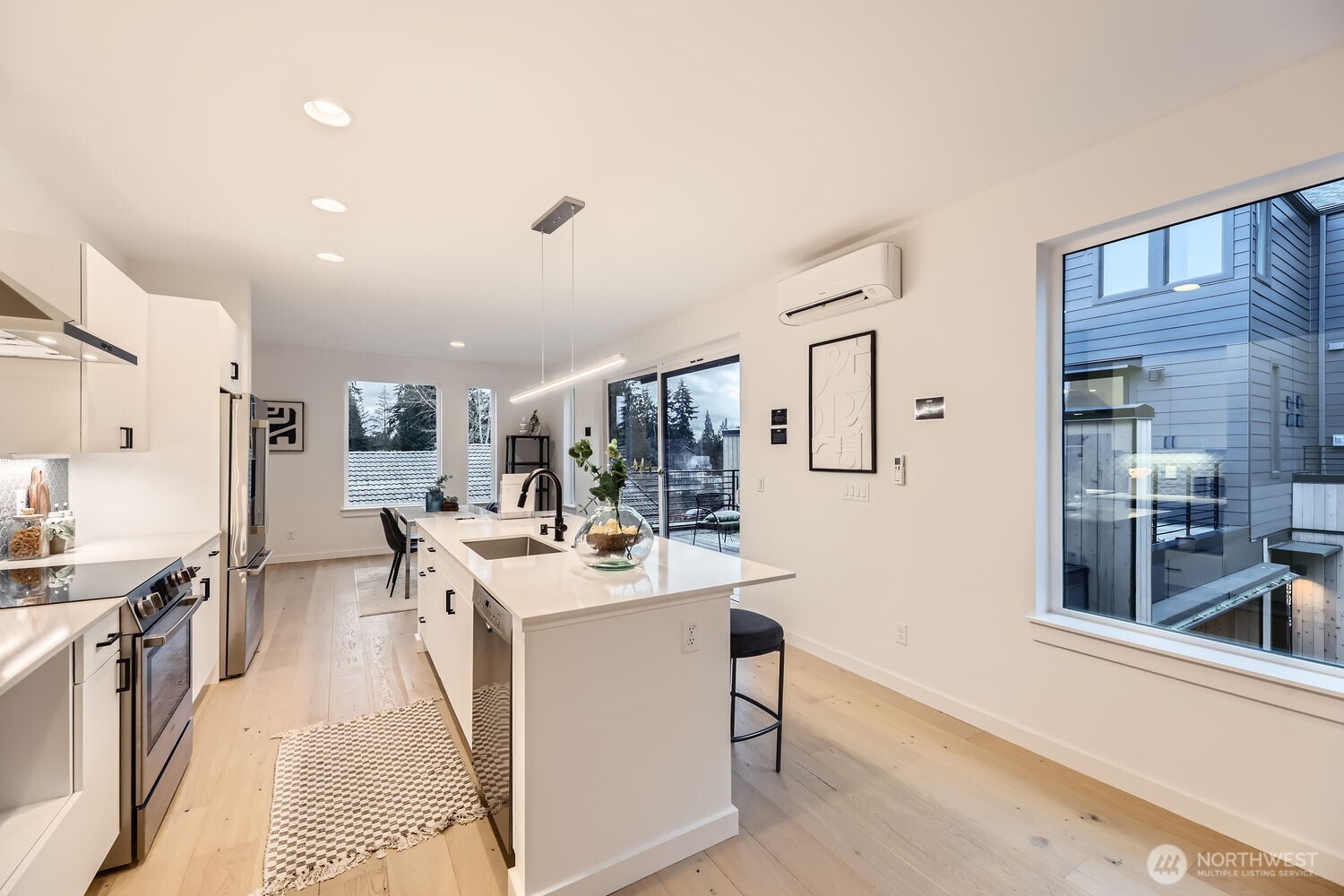 1323 N 185th Street Unit: B