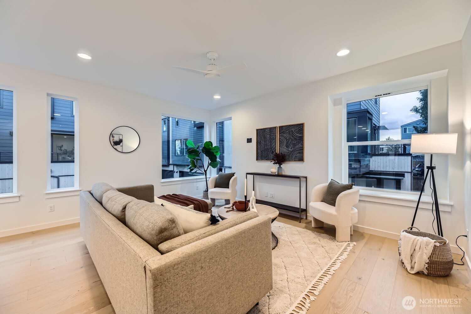 1323 N 185th Street Unit: B