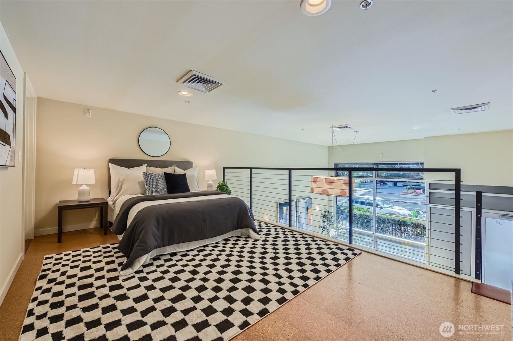 3104 Western Avenue Unit: 102