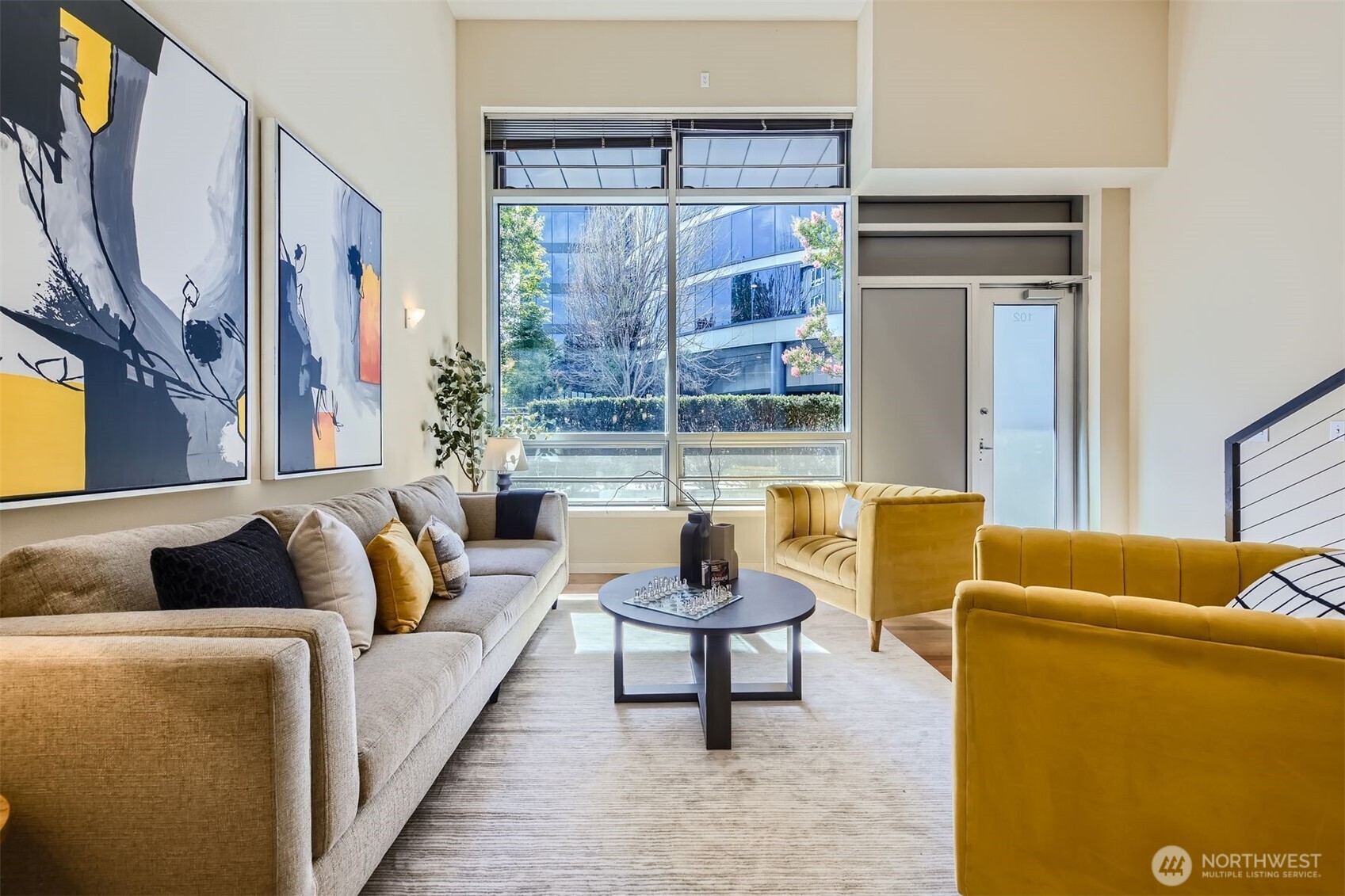 3104 Western Avenue Unit: 102