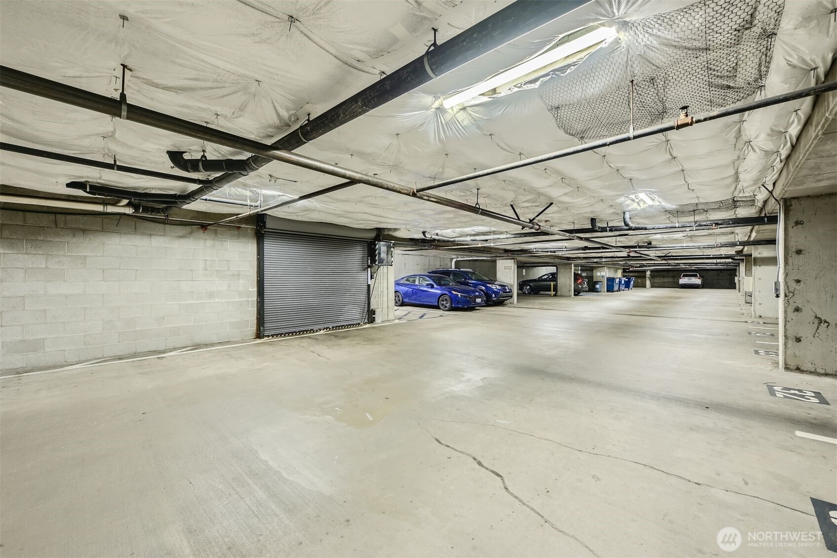 3104 Western Avenue Unit: 102